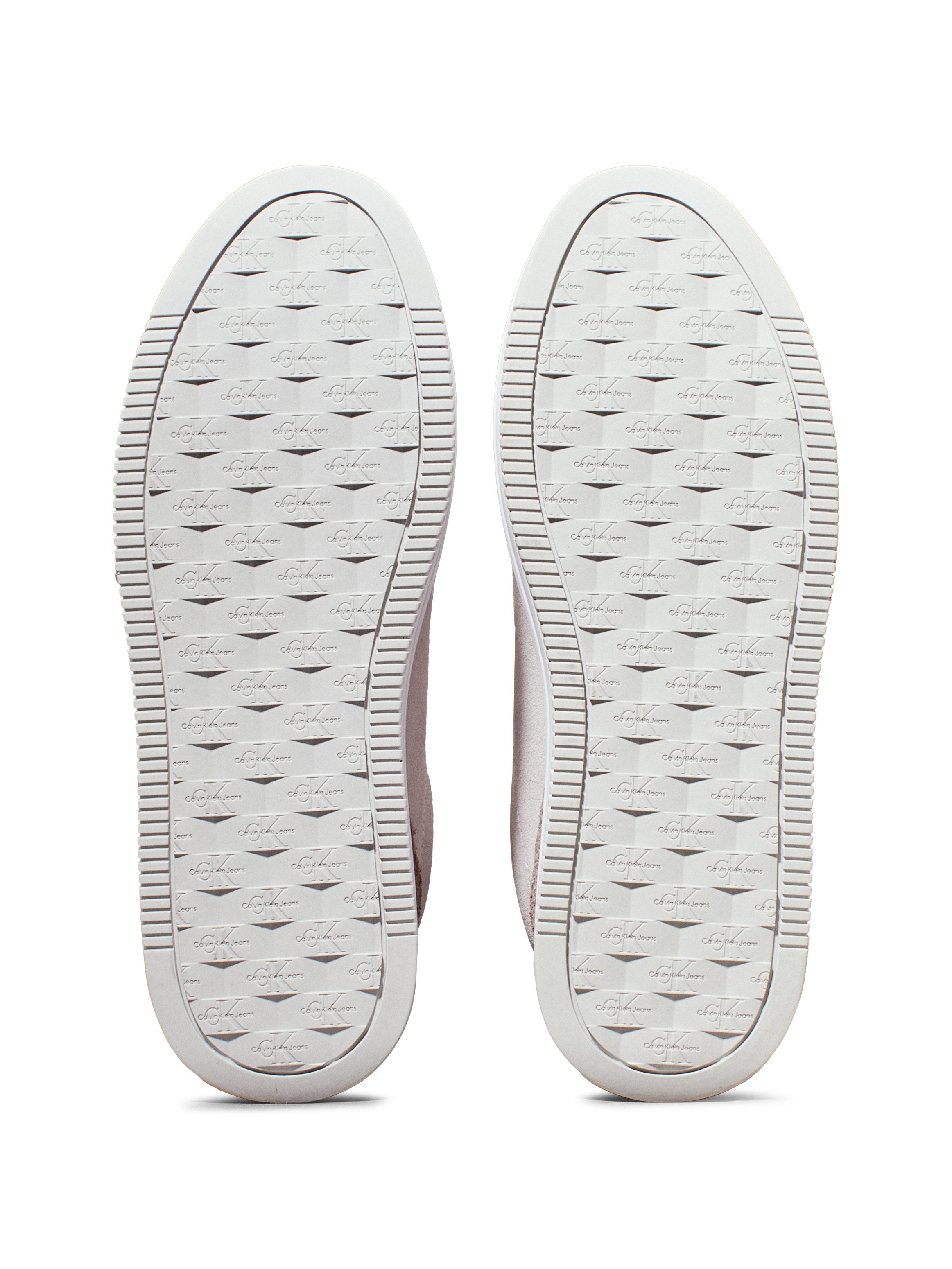 Calvin Klein Plateausneakers BOLD PLATF LACEUP LOW MG SUEDE vrijetijdsschoen, lage schoen, veterschoen met zij ck-logo