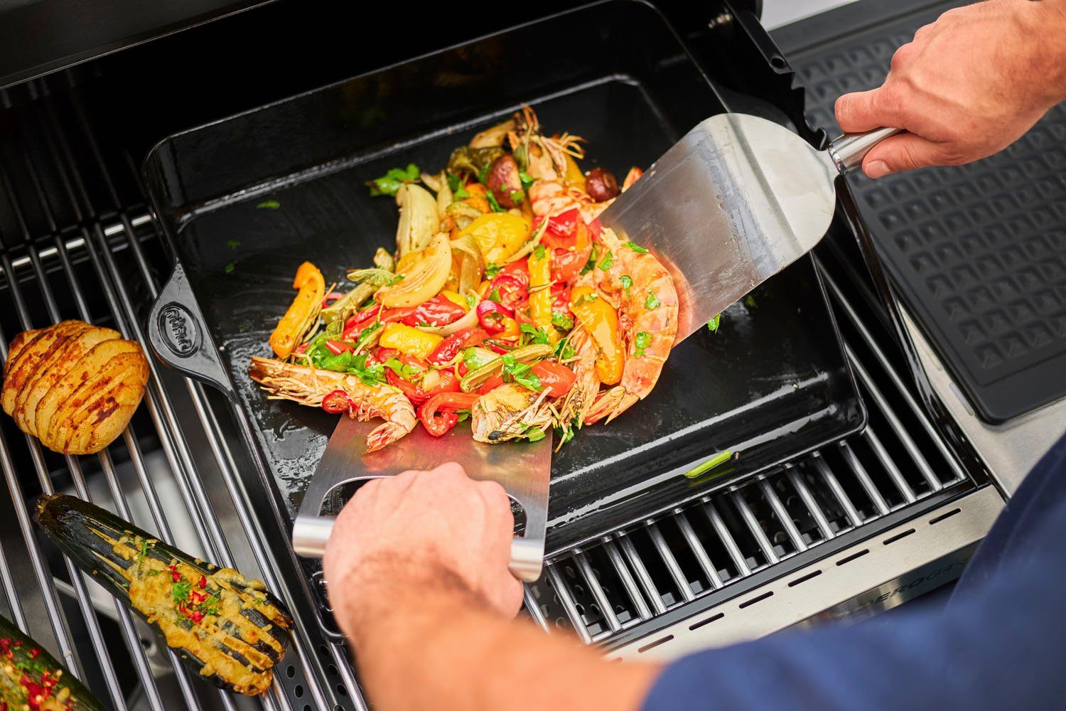 ROESLE Grillspatel Plancha, 25433 voor het draaien van grillgerechten en het reinigen van grillplaten