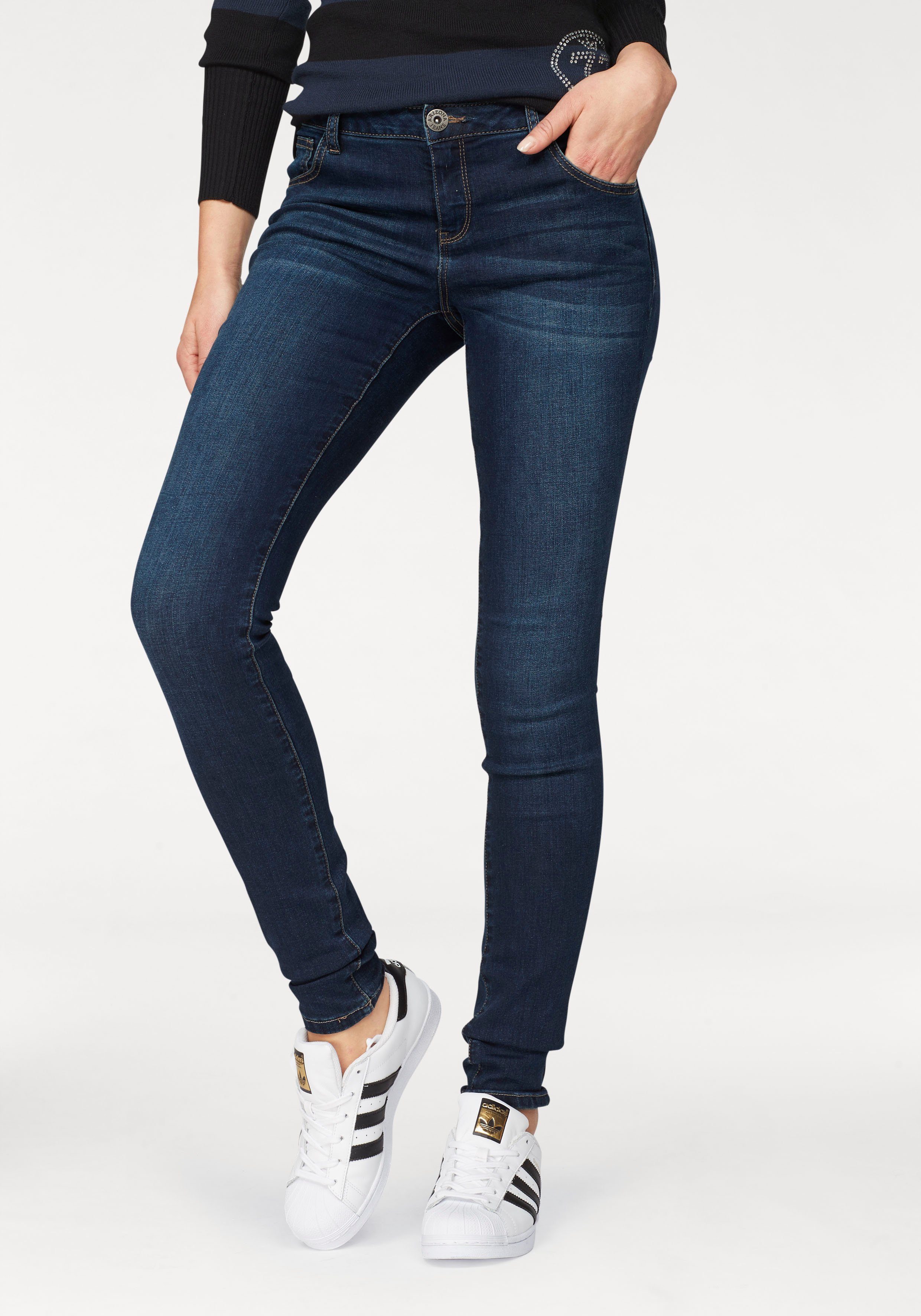 Arizona Skinny fit jeans Ultra Stretch extra-strakke been verloop, normale taille, met steekzakken