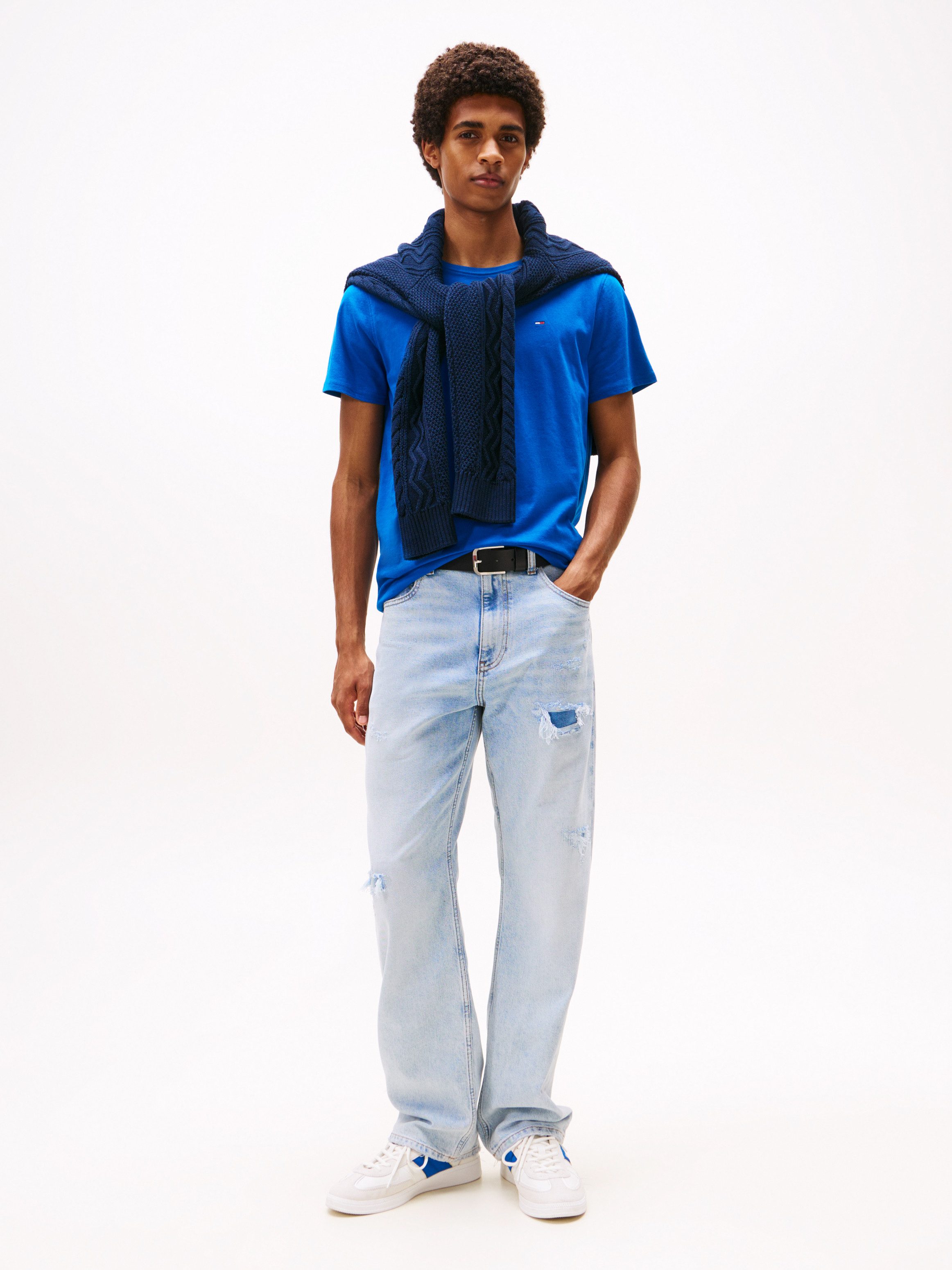 TOMMY JEANS T-shirt TJM ESSENTIAL SOLID TEE met ronde hals en subtiele logo-vlag