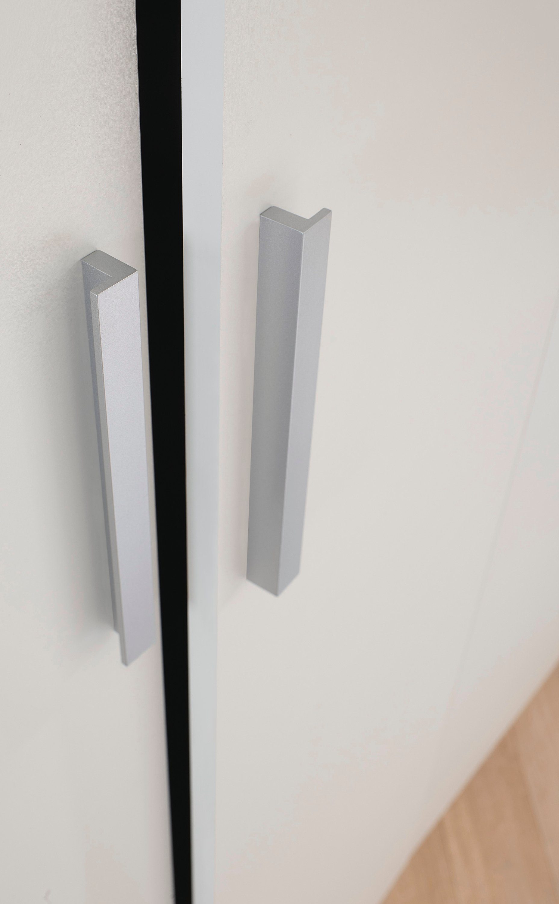 rauch Draaideurkast Kledingkast kast garderobe KOLUNA met decor-front inclusief 2 binnenladen en extra legplanken made in germany