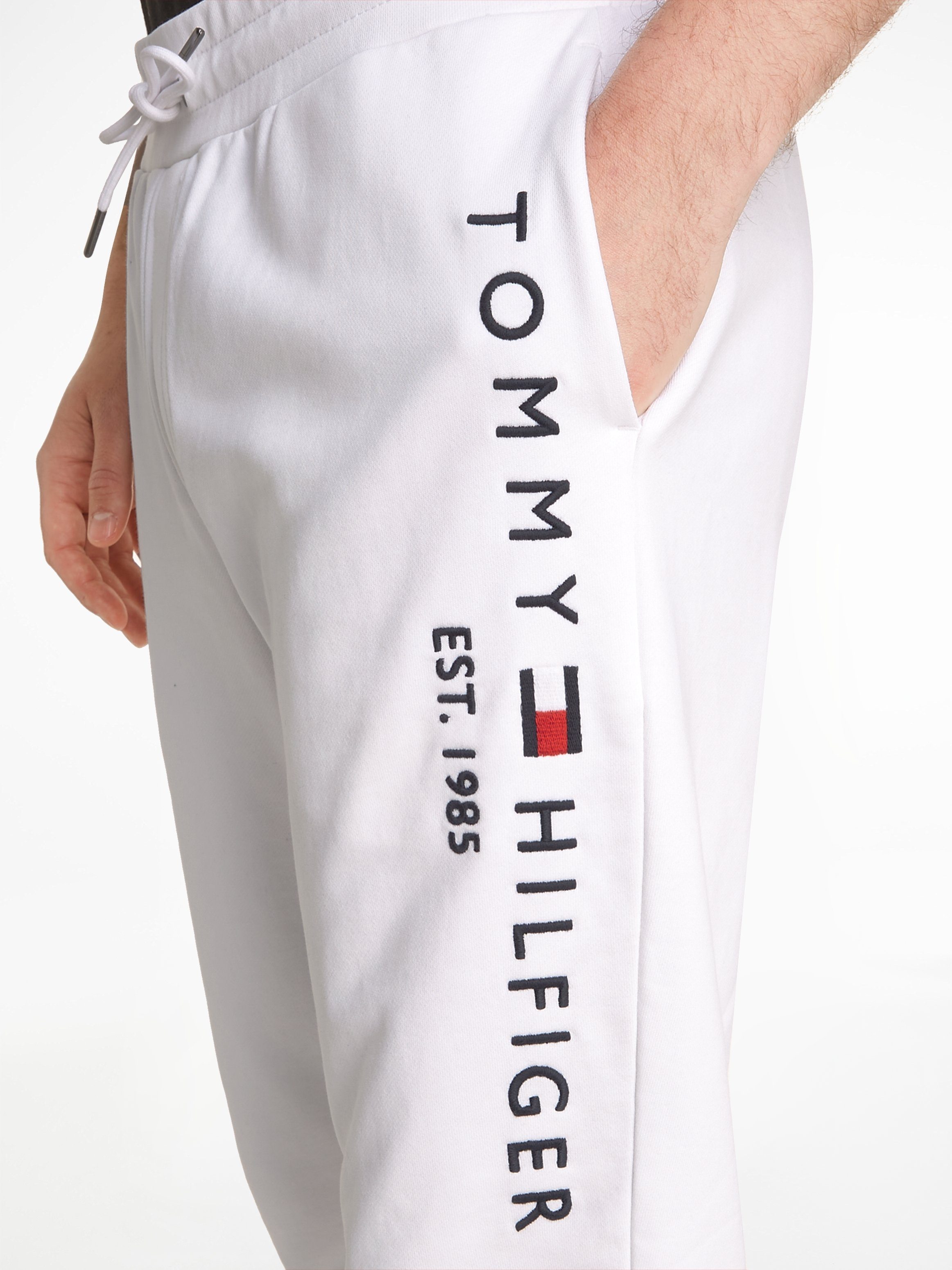 Tommy Hilfiger Sweatbroek BASIC BRANDED SWEATPANTS met groot tommy hilfiger opschrift