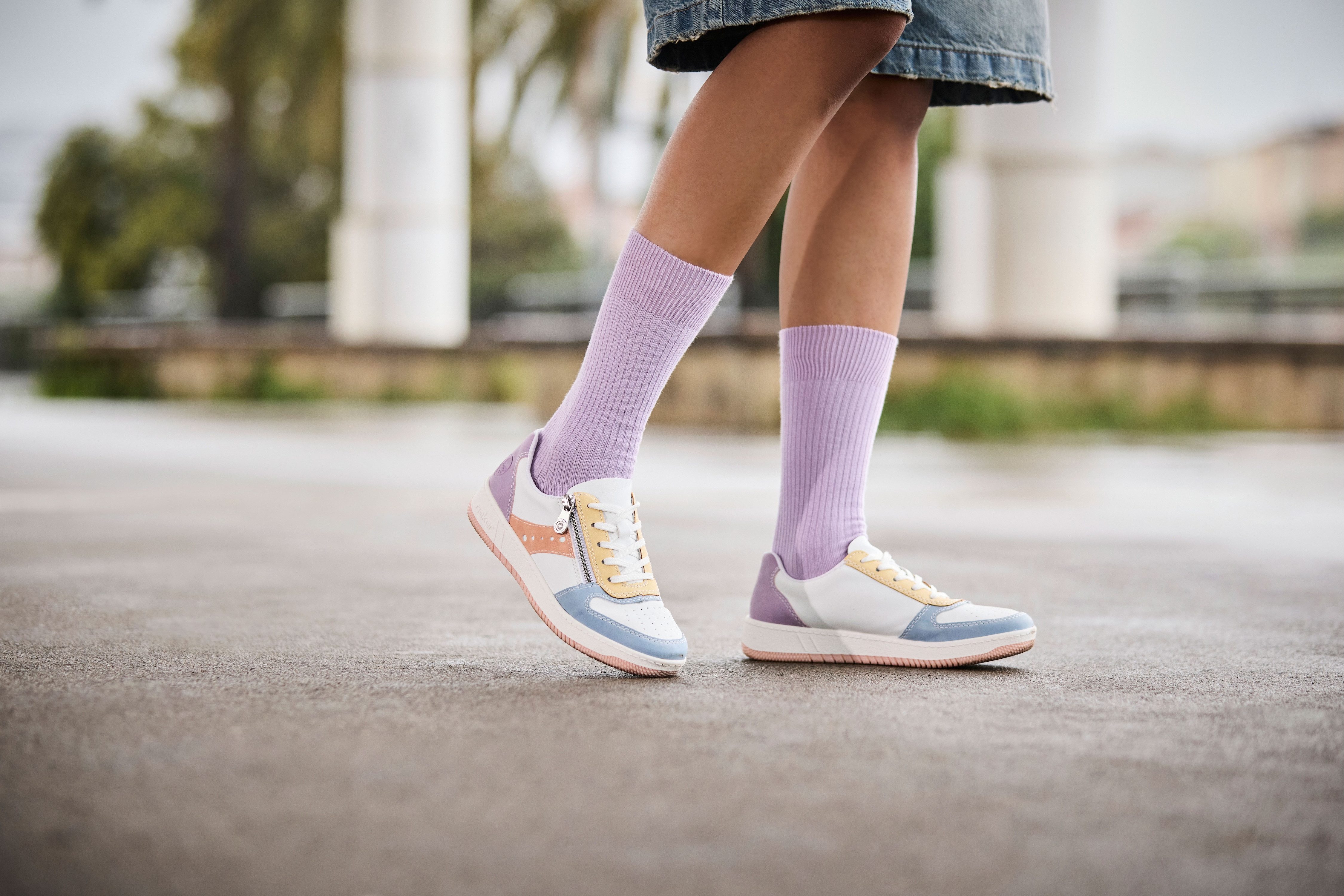 RIEKER Sport Sneakers in actuele kleurcombinatie, vrijetijdsschoen, lage schoen, veterschoen