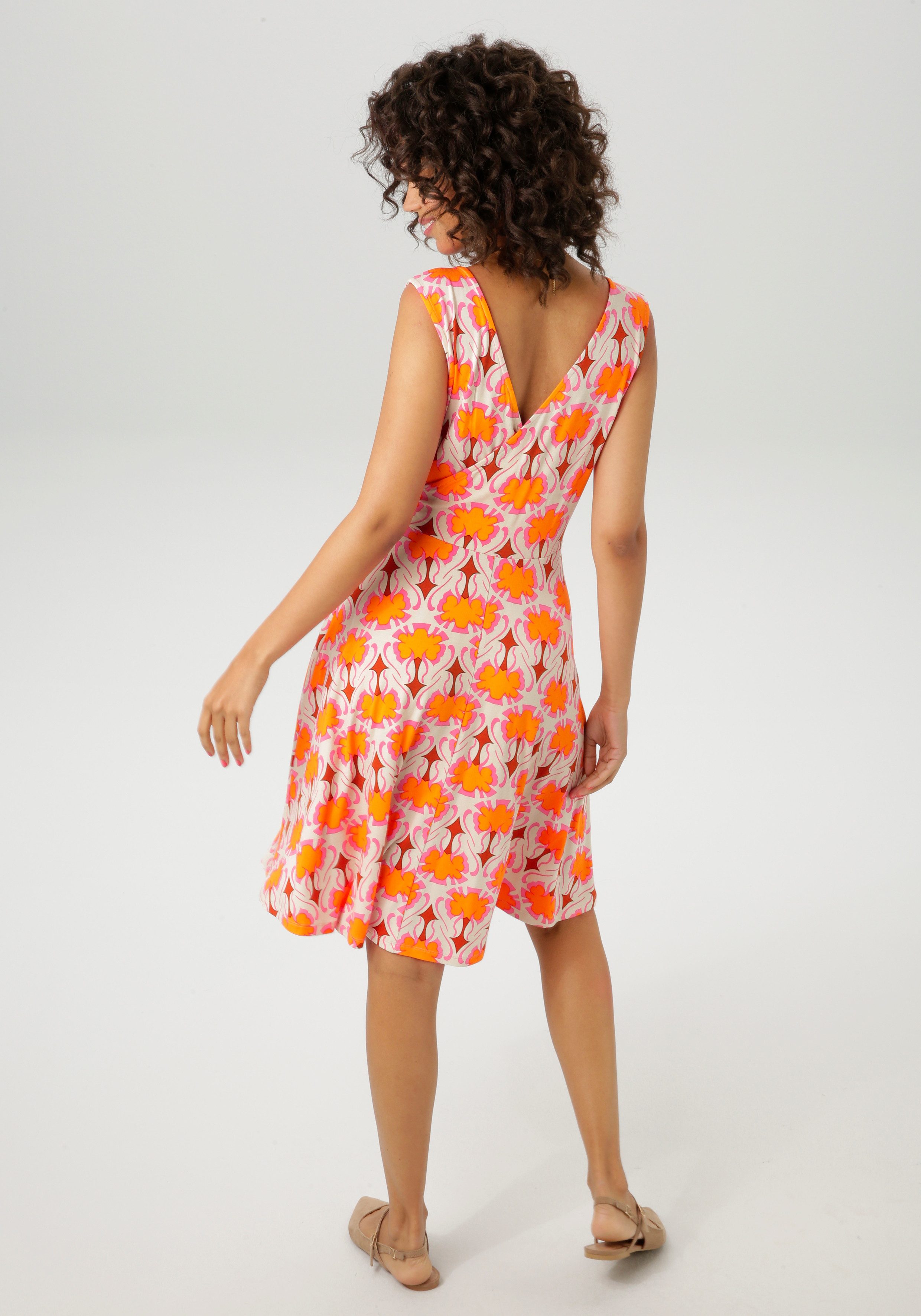 Aniston CASUAL Zomerjurk met extravagant retro-patroon - elk stuk een uniek stuk - nieuwe collectie