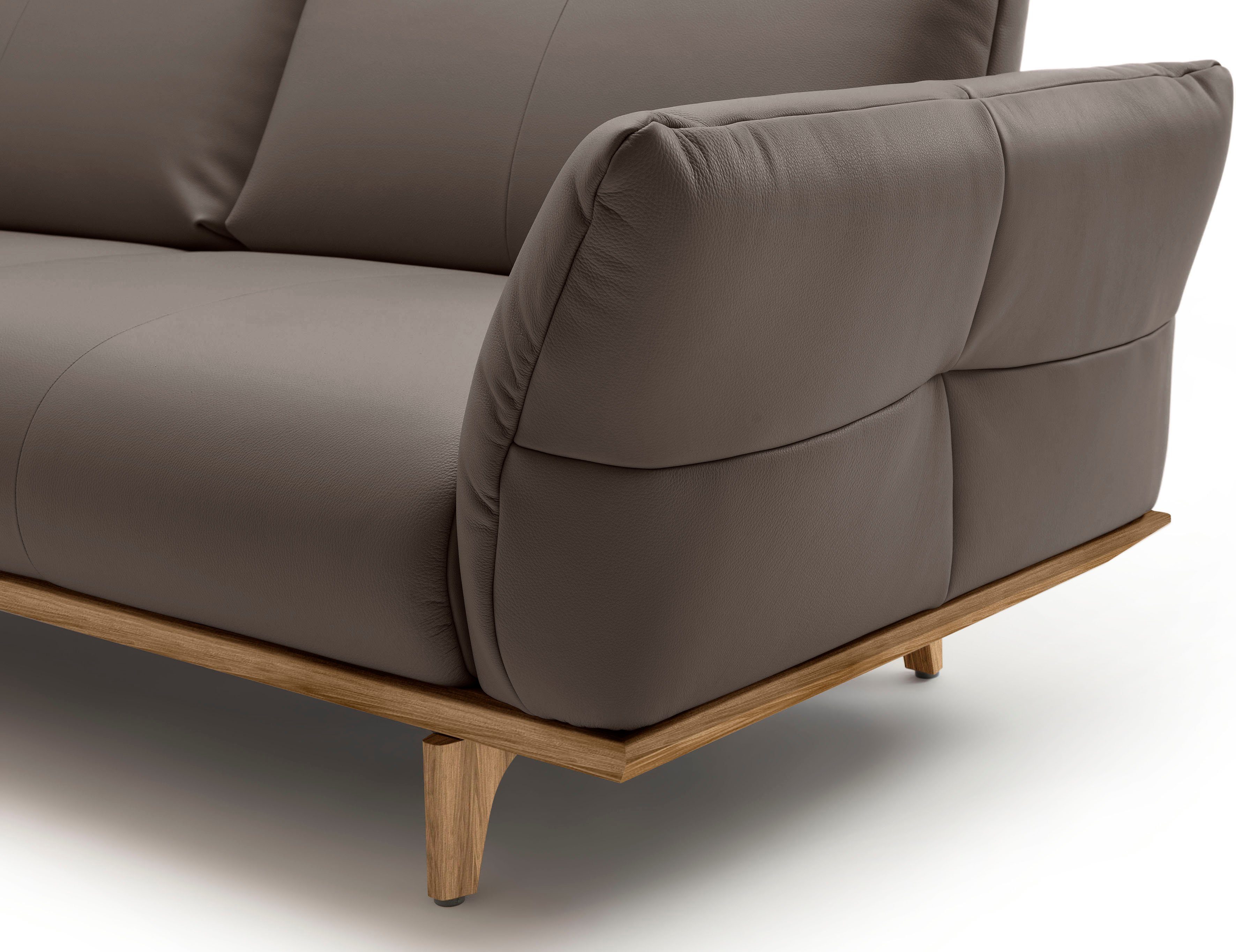 Creation BY ROLF BENZ 3,5-zitsbank Hs.460 Onderstel en poten in walnotenhout, breedte 228 cm