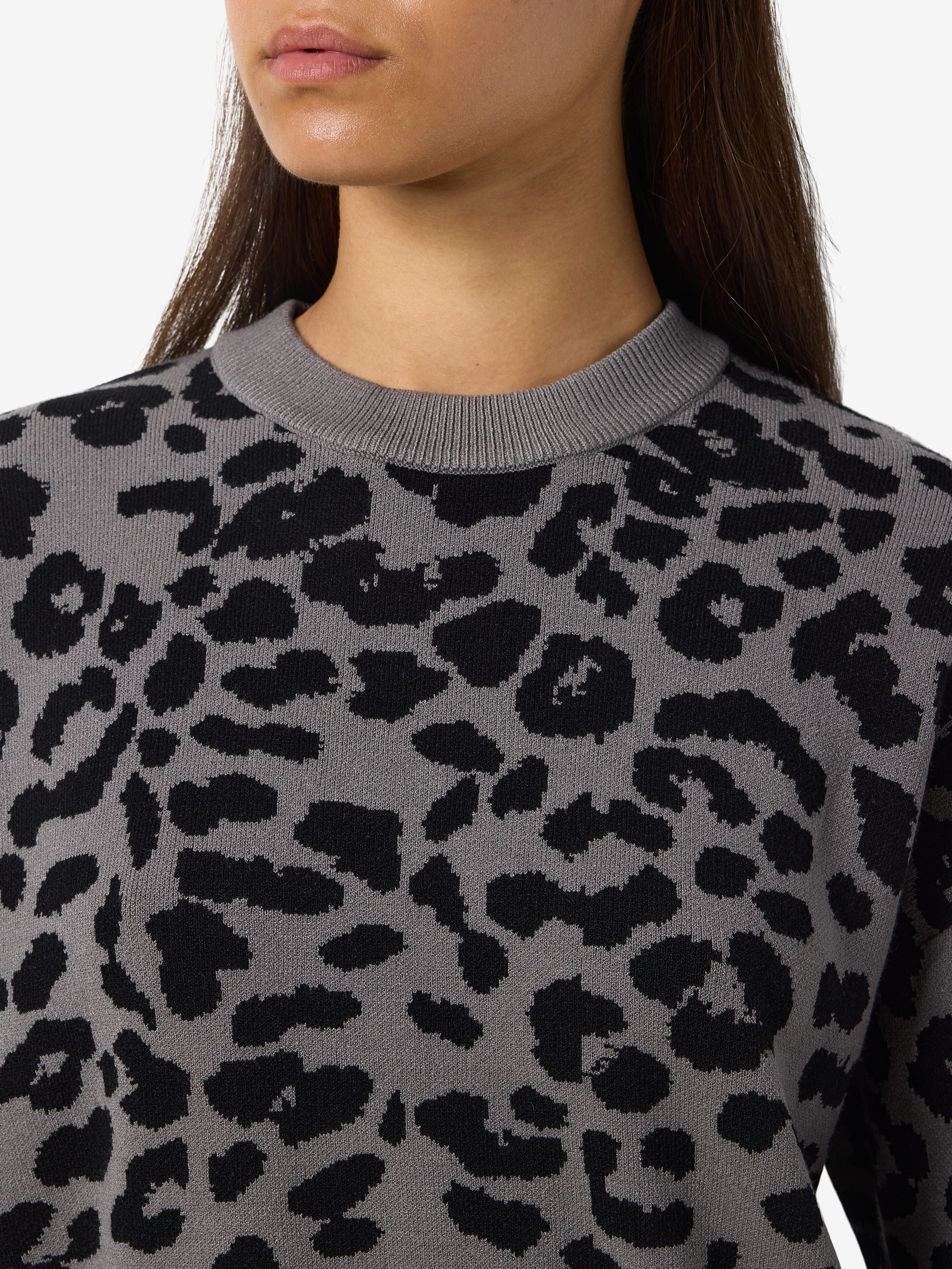 Noisy may Gebreide trui NMCHARLOTT L/S O-NECK KNIT FWD NOOS