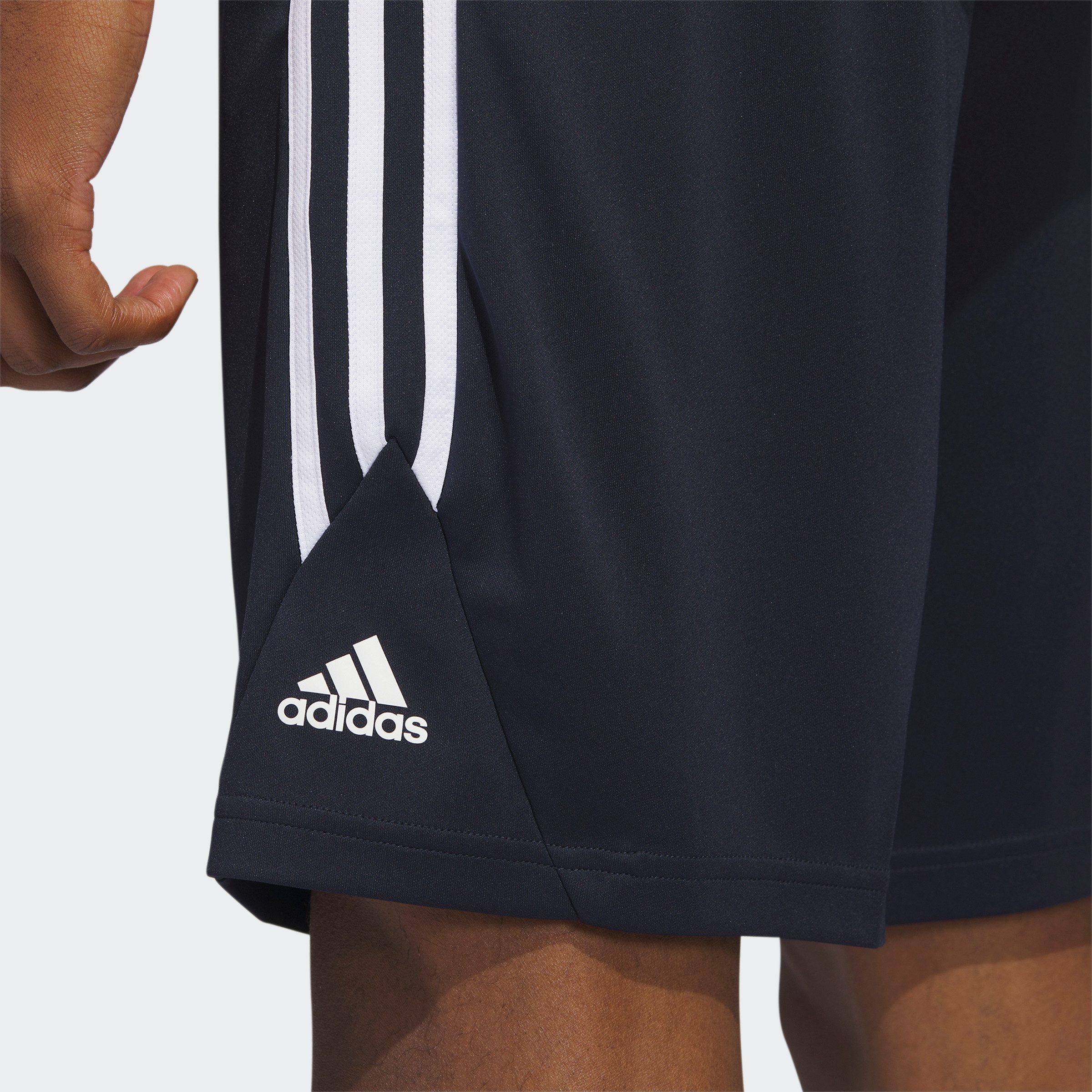adidas Performance Trainingsshort 3-STRIPES SHORT Basketbal shorts, losse pasvorm, lage kruis, knielang (1-delig)