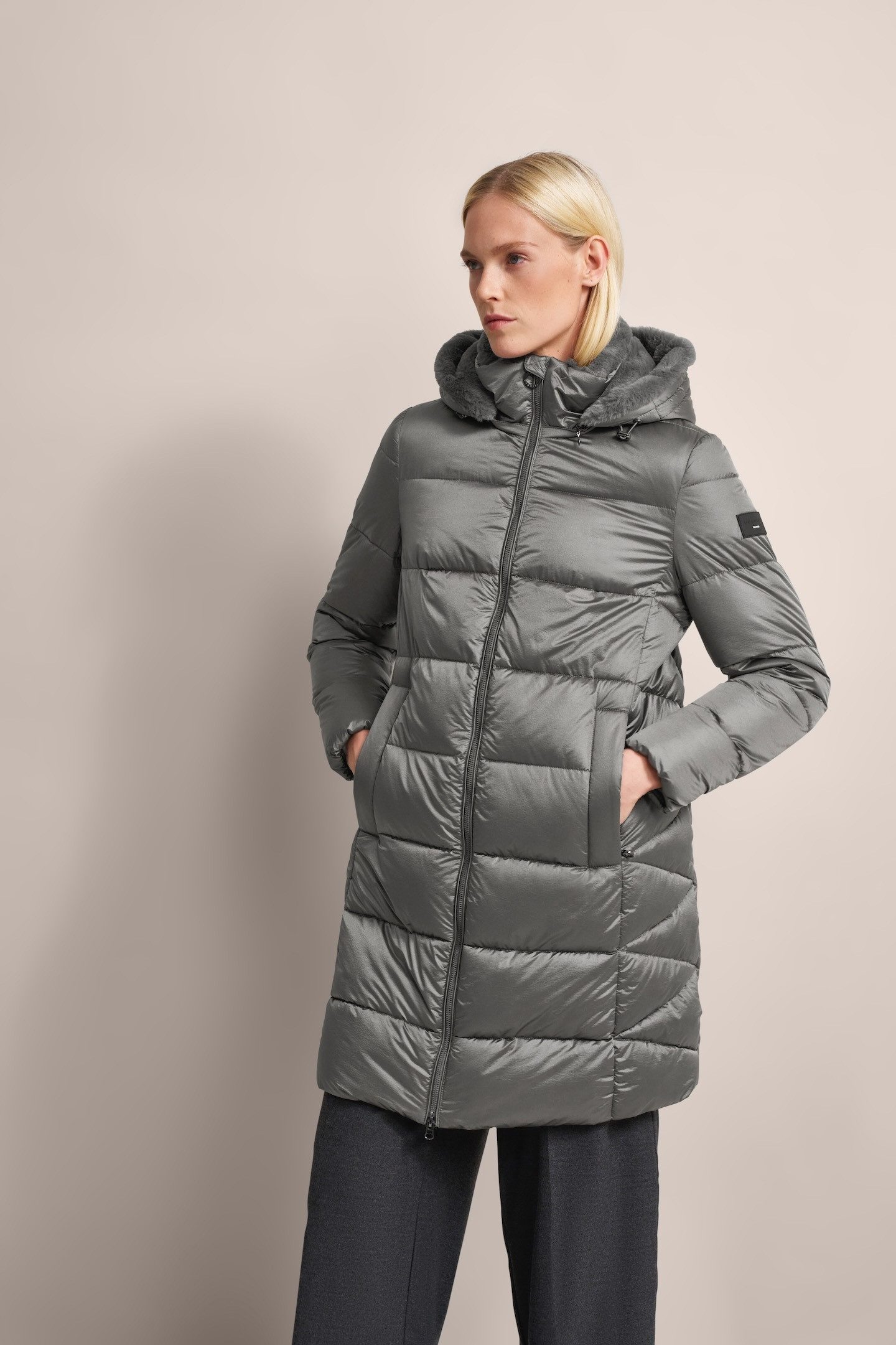 Bugatti Gerecyclede nylon gewatteerde jas met nepbont kraag Gray Dames