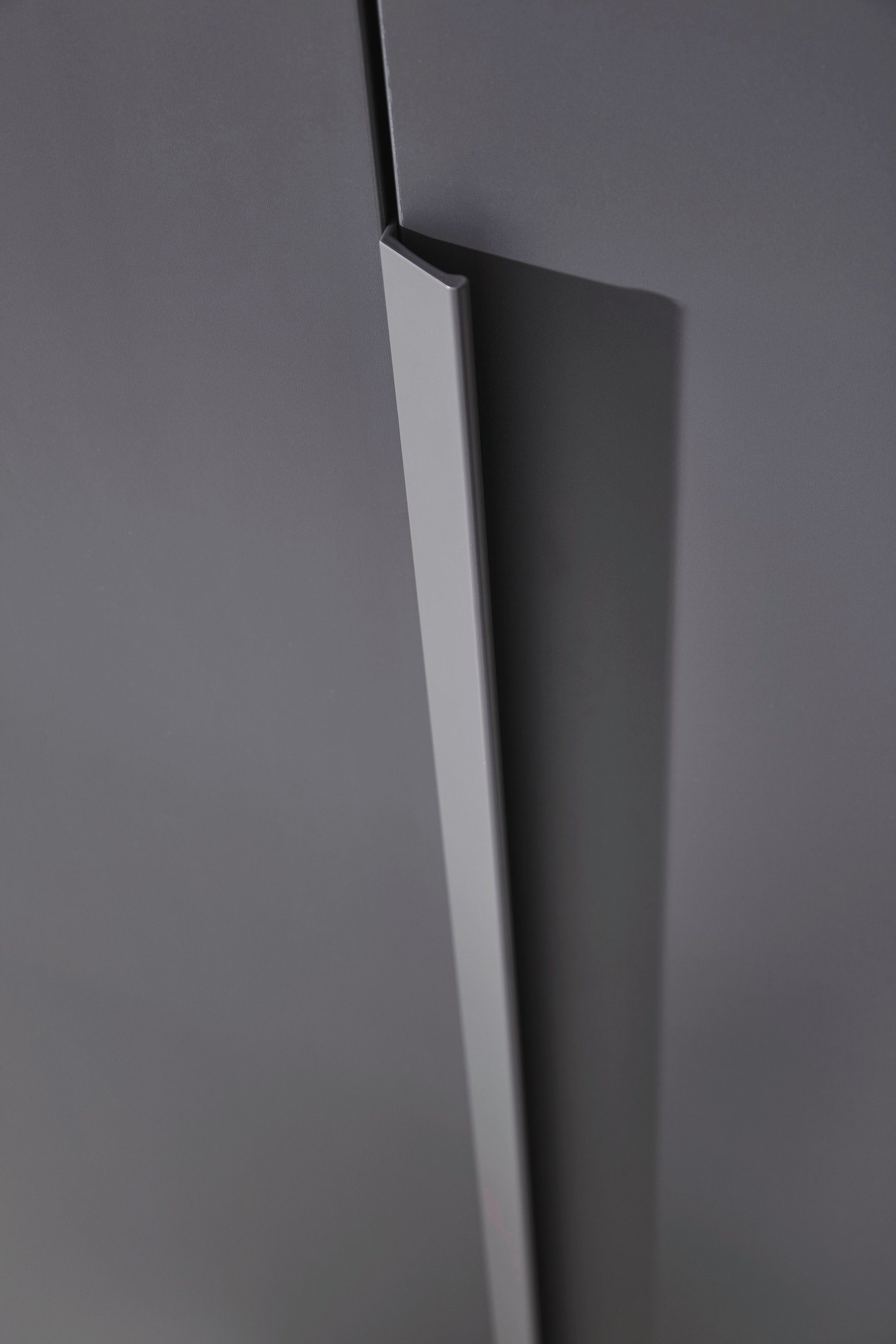 rauch Draaideurkast Purisma met laden en vele accessoires, met soft-closefunctie
