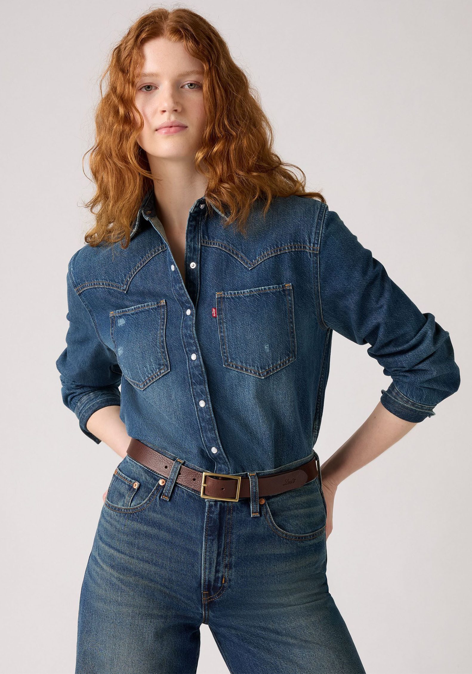 Levi's® Leren riem RECTANGLE BELT met goudkleurige sluiting en logoprint