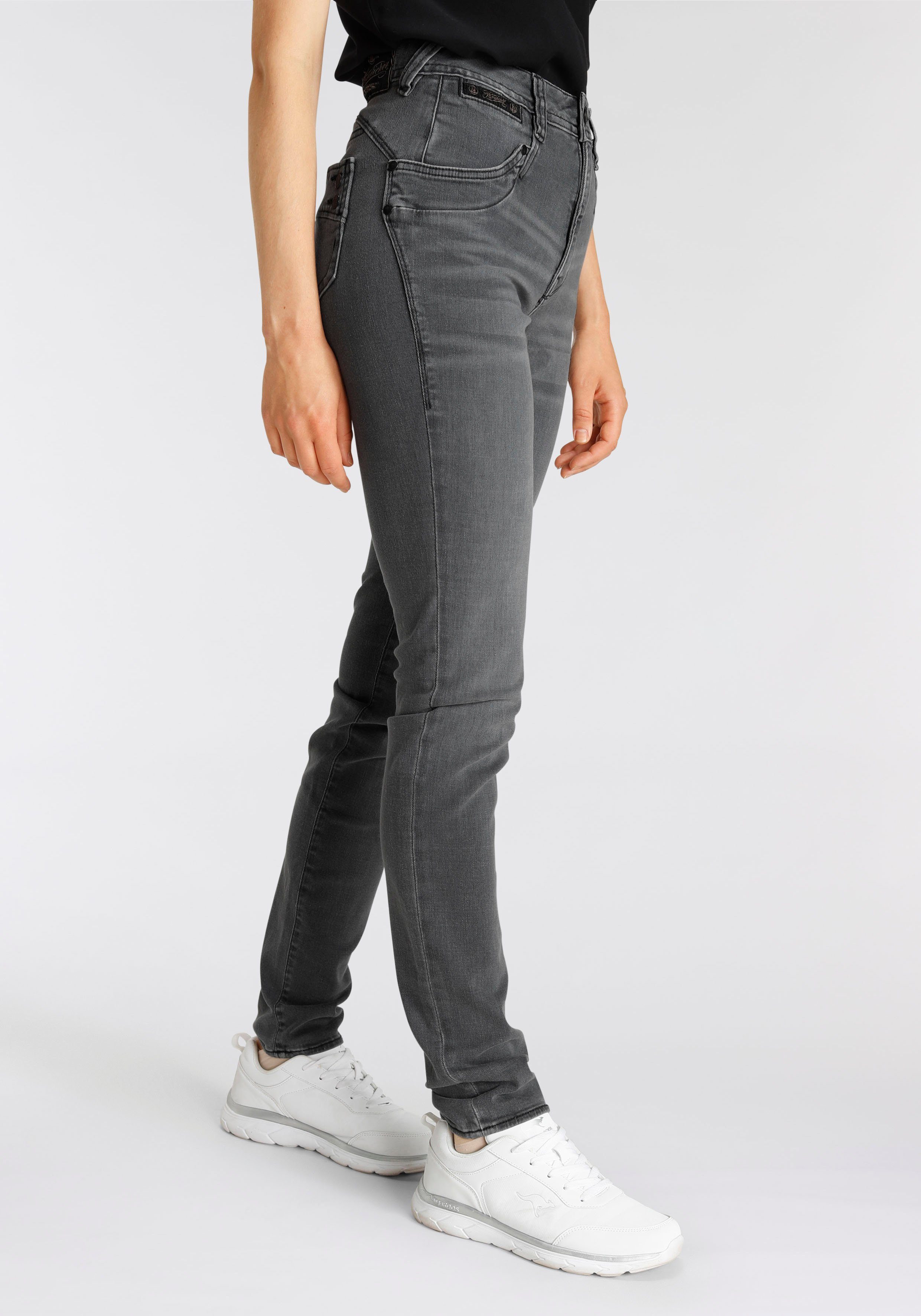 Herrlicher High-waist jeans PIPER HI SLIM ORGANIC DENIM CASHMERE TOUCH milieuvriendelijk dankzij kitotex technologie