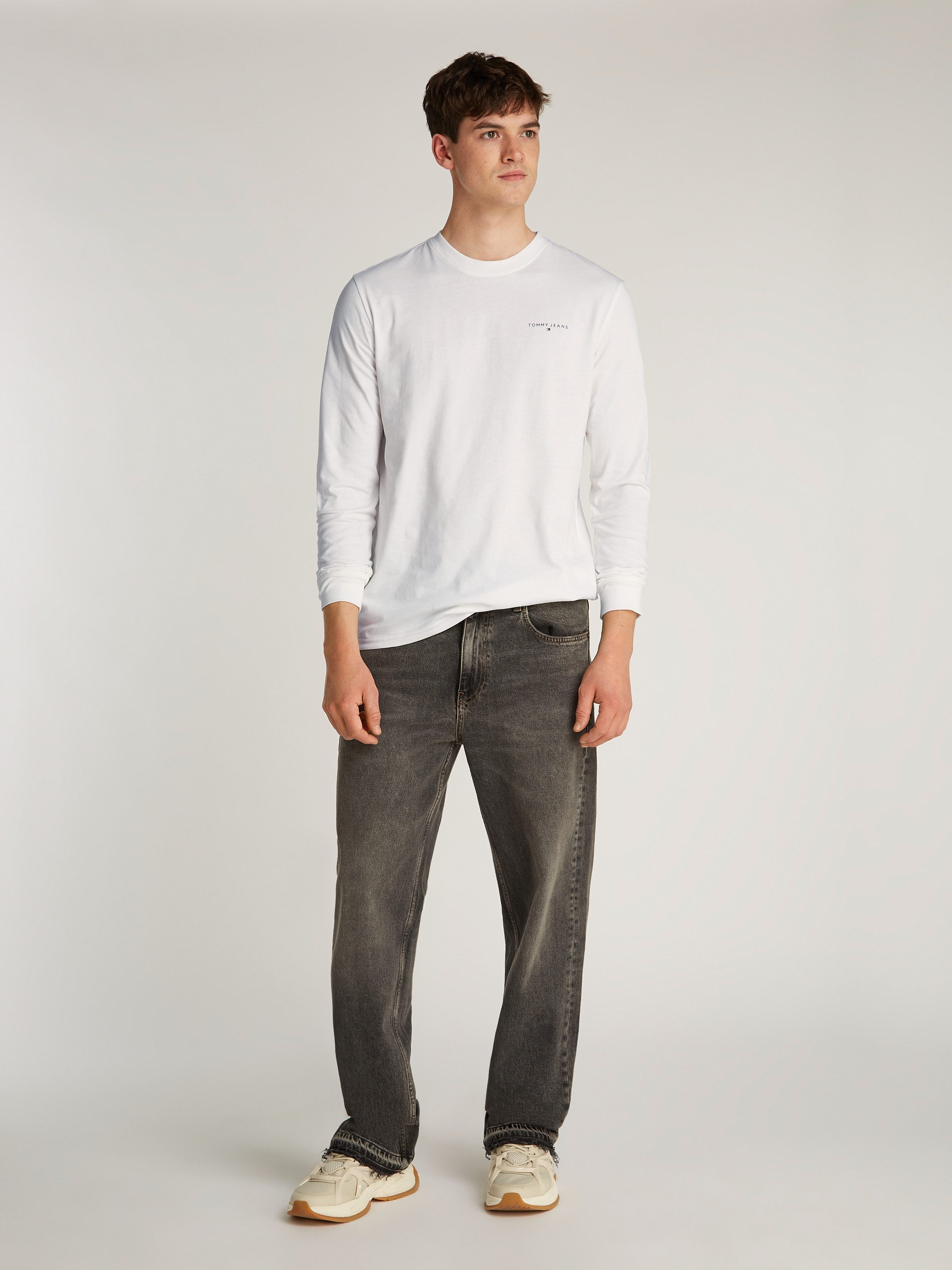 TOMMY JEANS Shirt met lange mouwen TJM SLIM LINEAR CHEST LS TEE EXT