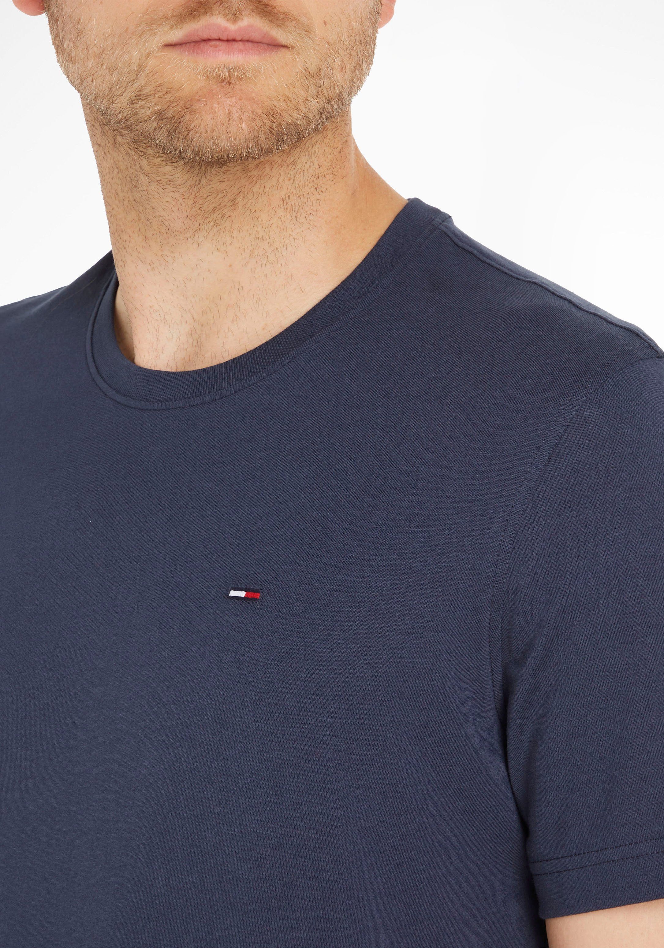 TOMMY JEANS T-shirt TJM ESSENTIAL SOLID TEE met ronde hals en subtiele logo-vlag