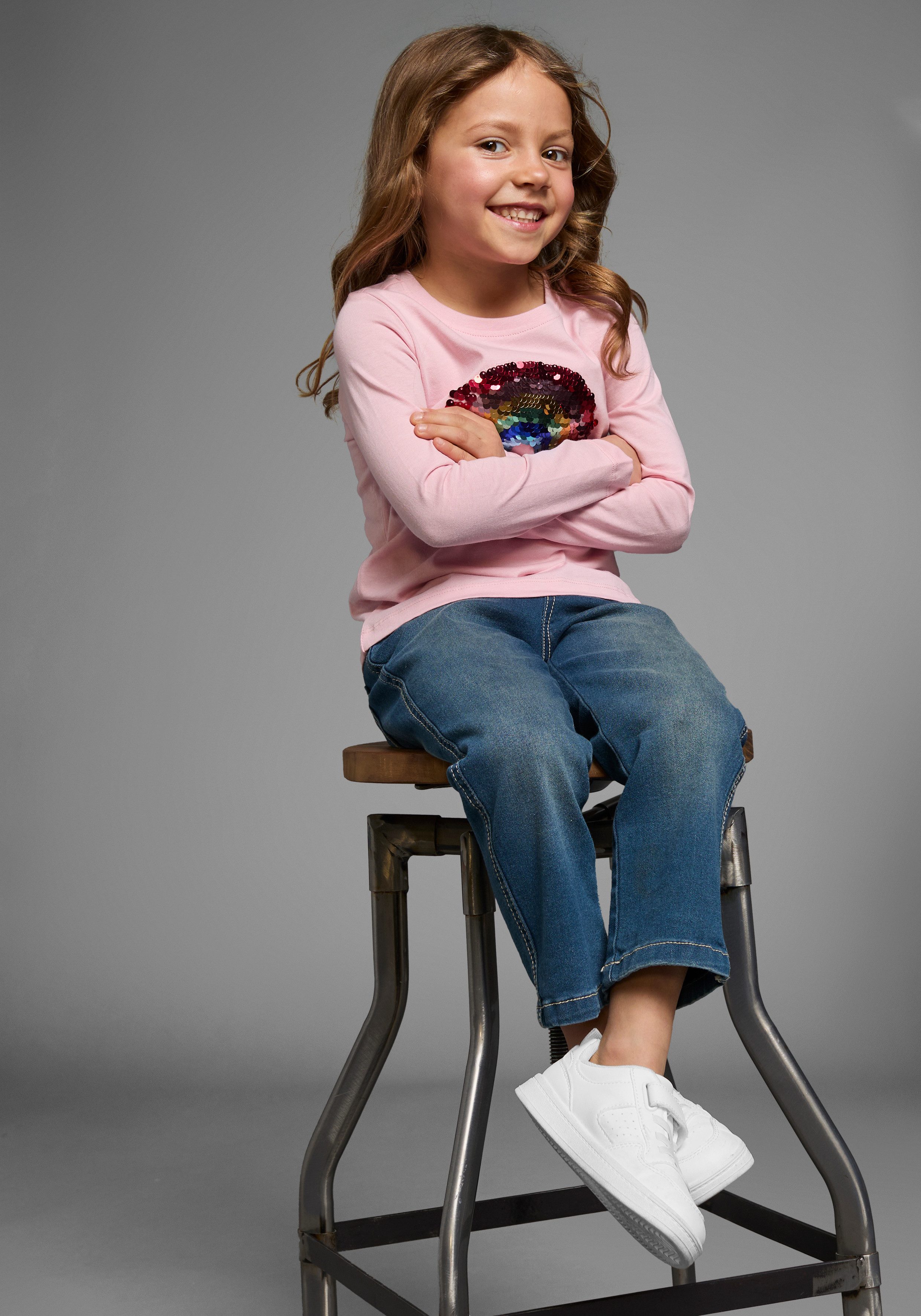 KIDSWORLD Shirt met lange mouwen Regenboog pailletten-applicatie Lange mouwen, basic pasvorm, met glanzende pailletten-applicaties