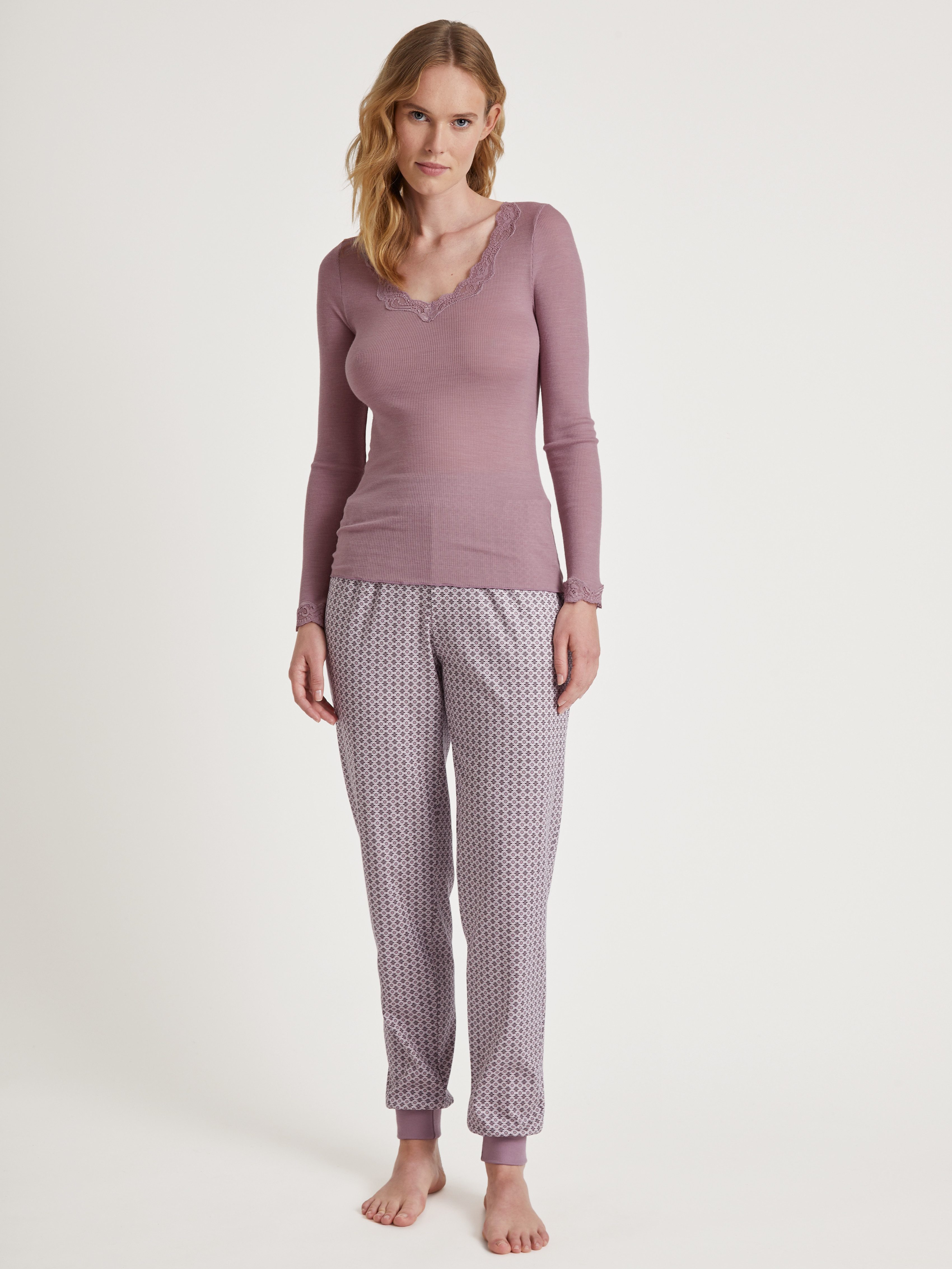 CALIDA Shirt met lange mouwen Richesse Lace met fijne kant aan de decolleté en mouwafwerking versierd