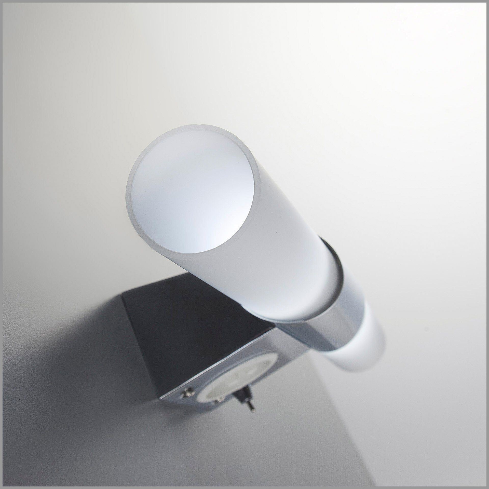 B.K.Licht Spiegellamp BK_WL1021 LED spiegellamp, incl. fitting, E14 fitting, IP20 Bad wandlamp, incl. 2x 5W-E14, 2x 470Lm, 3000K, breedte: 44,5 cm (1 stuk)
