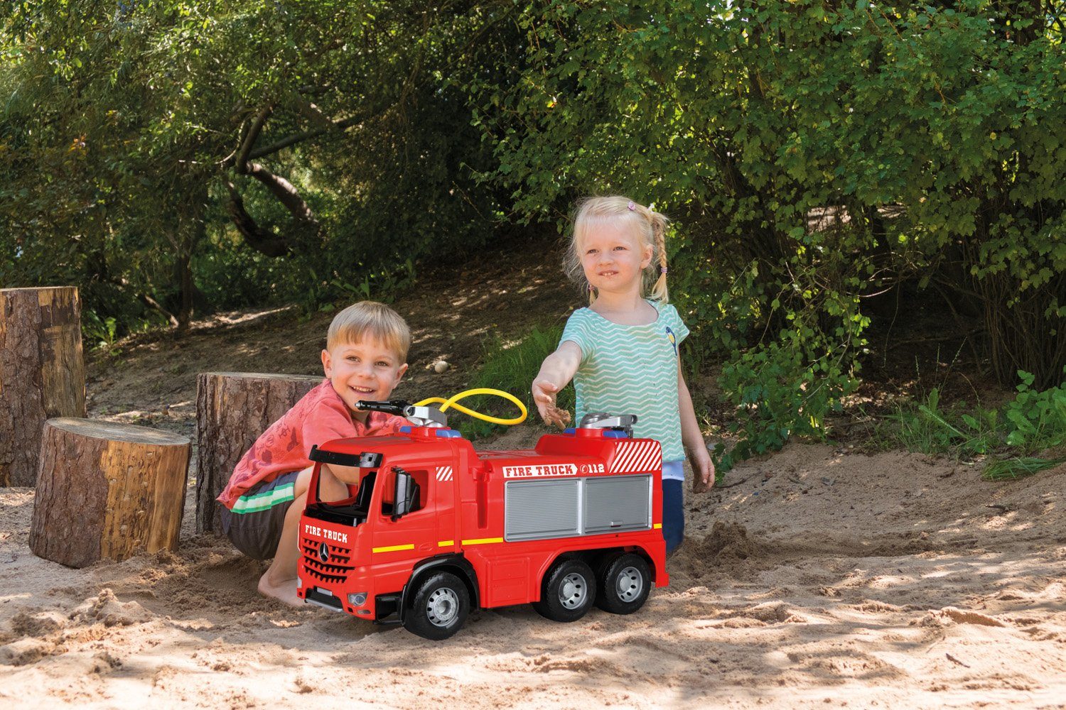 Lena® Speelgoed-brandweer Giga Trucks, Arocs rijdende brandweerauto