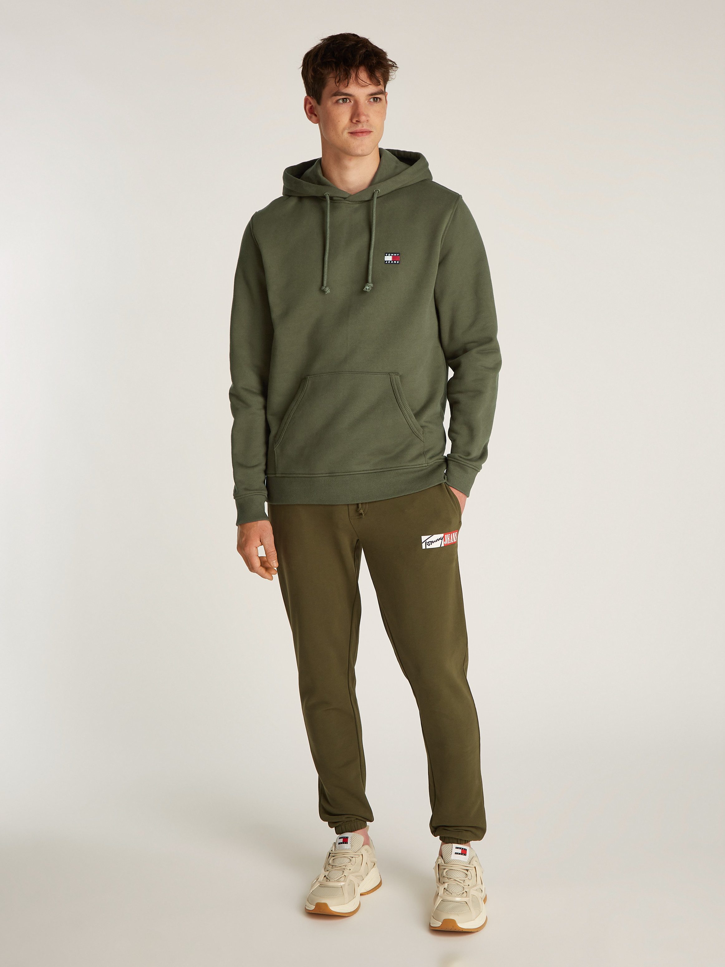 TOMMY JEANS Hoodie TJM REG BADGE HOODIE EXT
