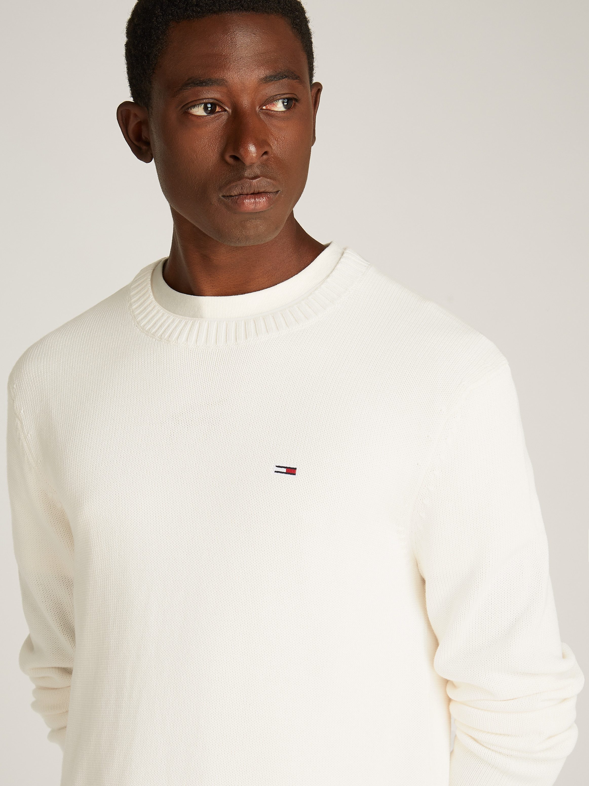TOMMY JEANS Gebreide trui TJM SLIM ESSNTLS C-NECK SWEATER