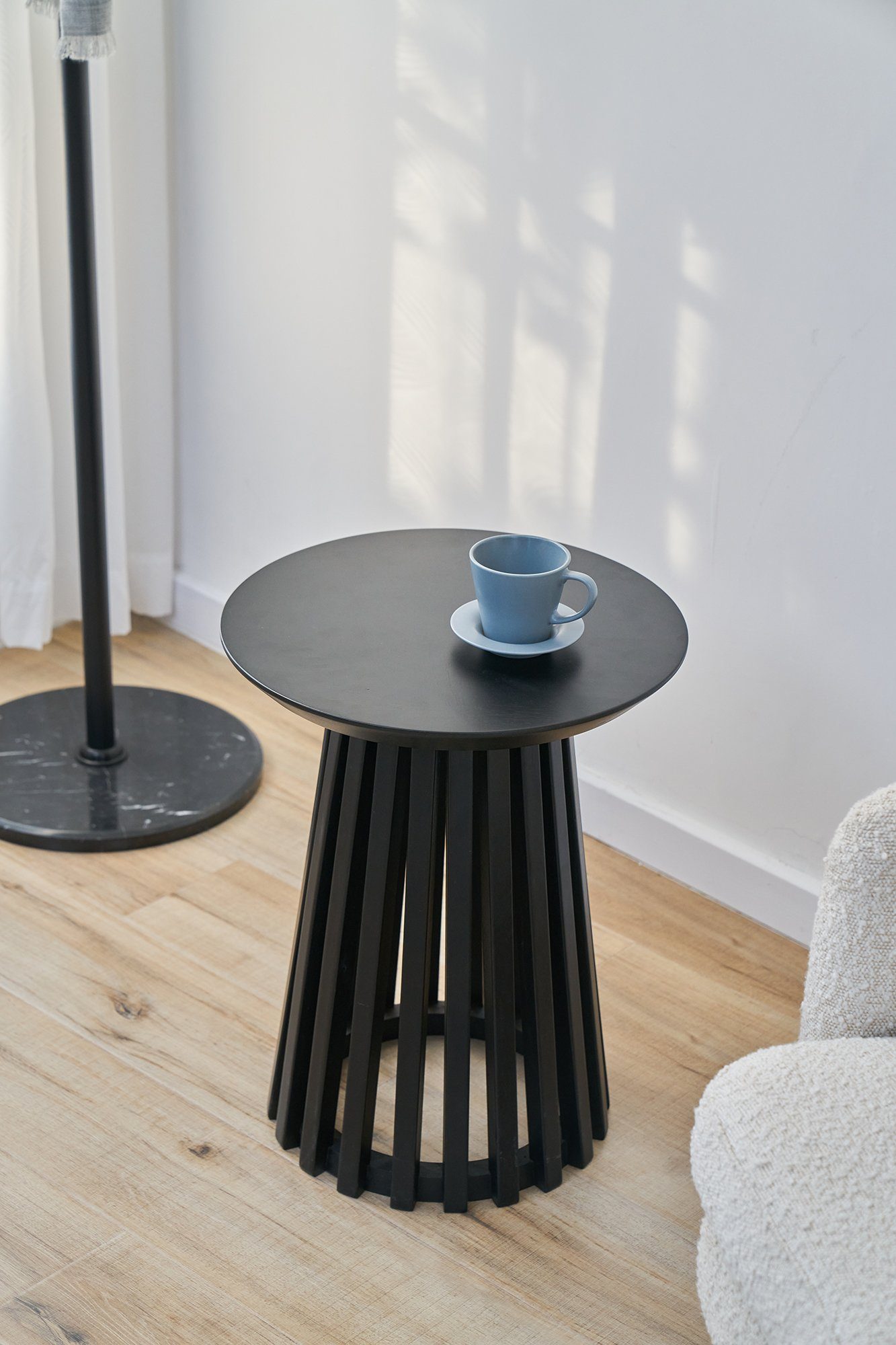 SIT Bijzettafel ook als hocker te gebruiken, plaat met zwitserse rand
