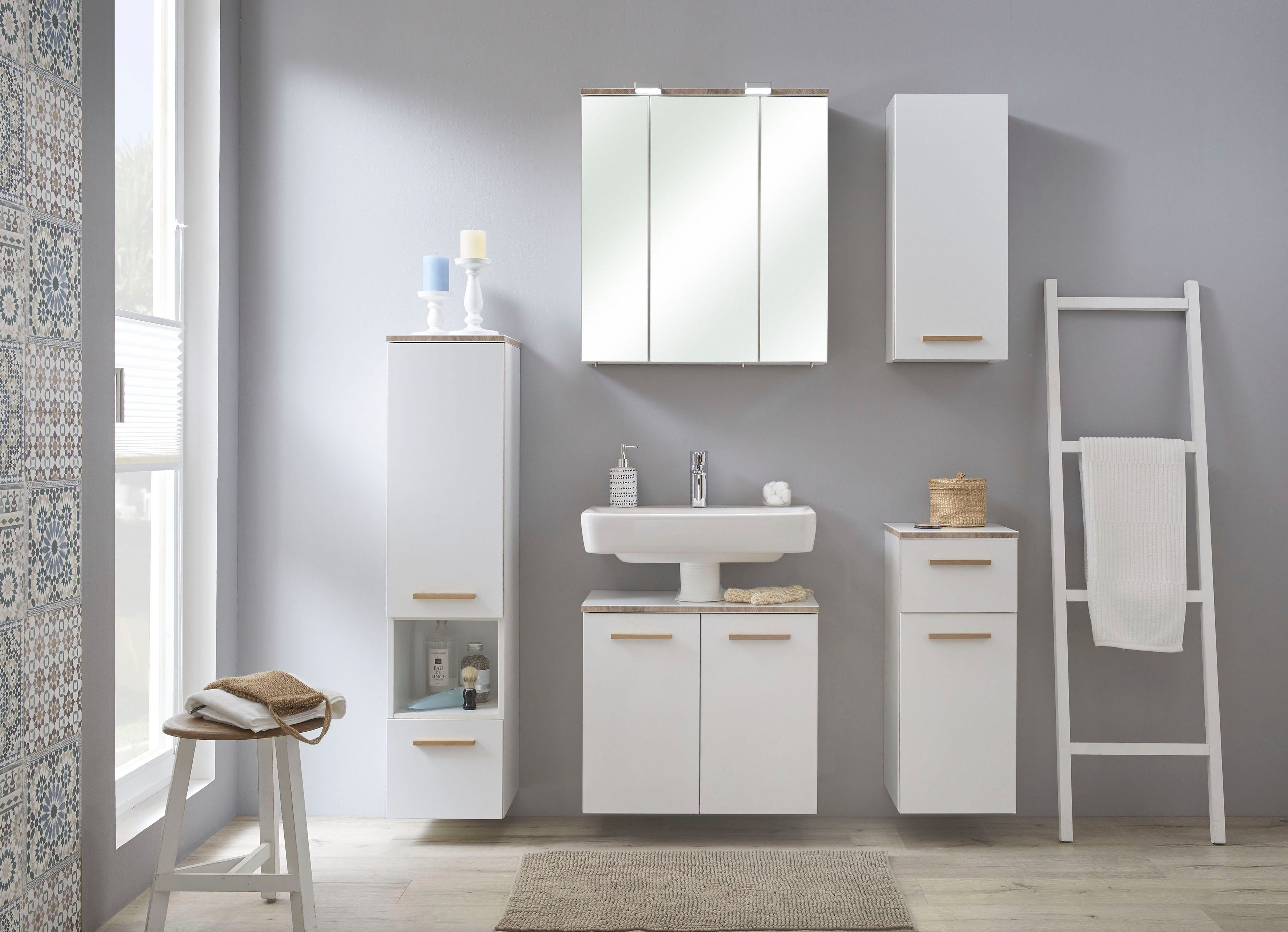 Saphir Badkamerserie Quickset 931 5-delig, wastafelonderkast met LED-spiegelkast Middel kast, onderkast, hangkast, incl. deurdemper, wit glanzend (set, 5-delig)