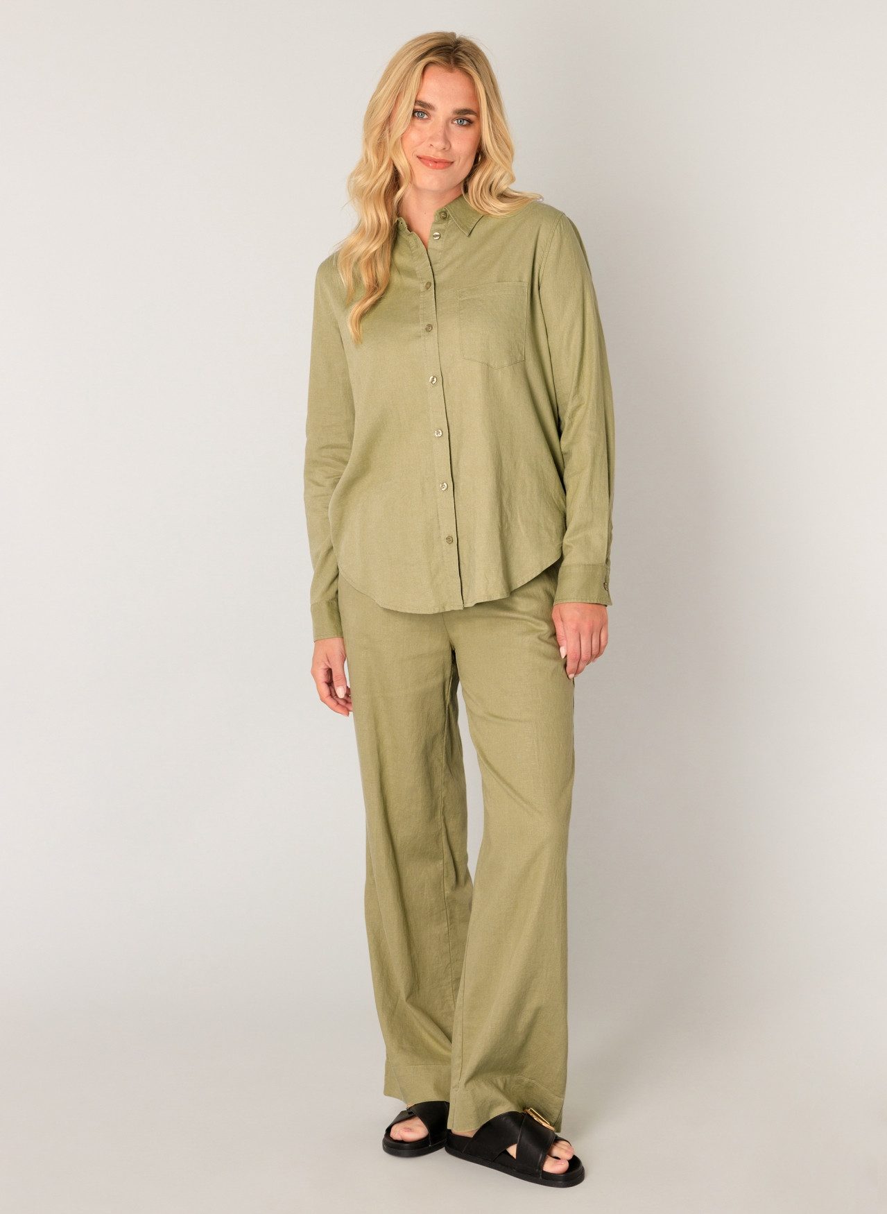Base Level Overhemdblouse YAEL
