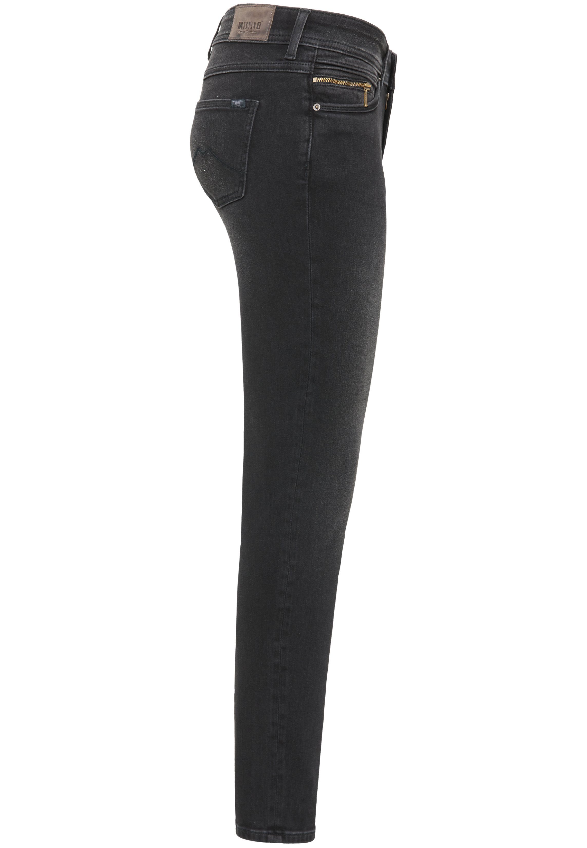 jegging fit jeans
