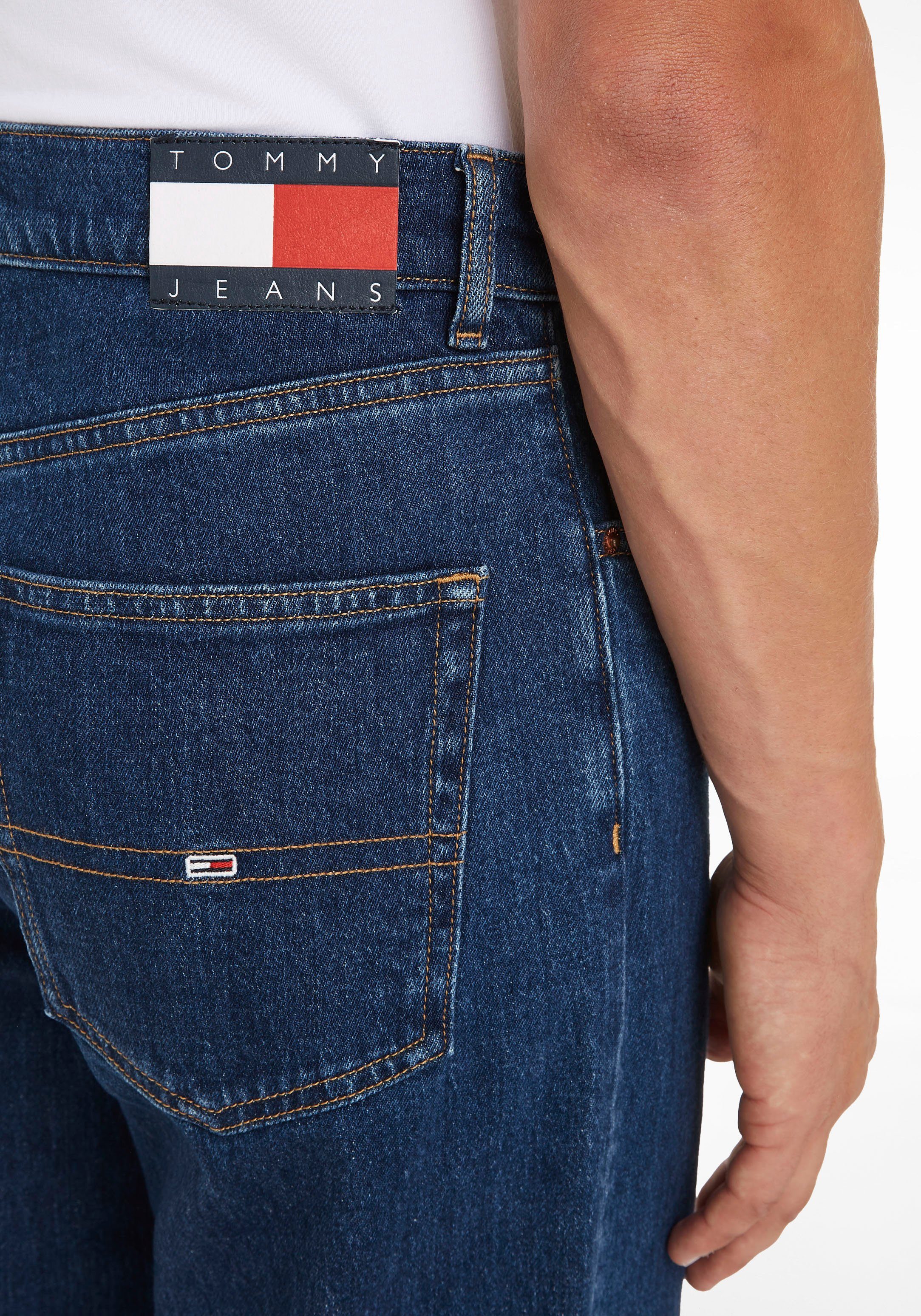 TOMMY JEANS Tapered jeans Isaac Relaxed Tapered