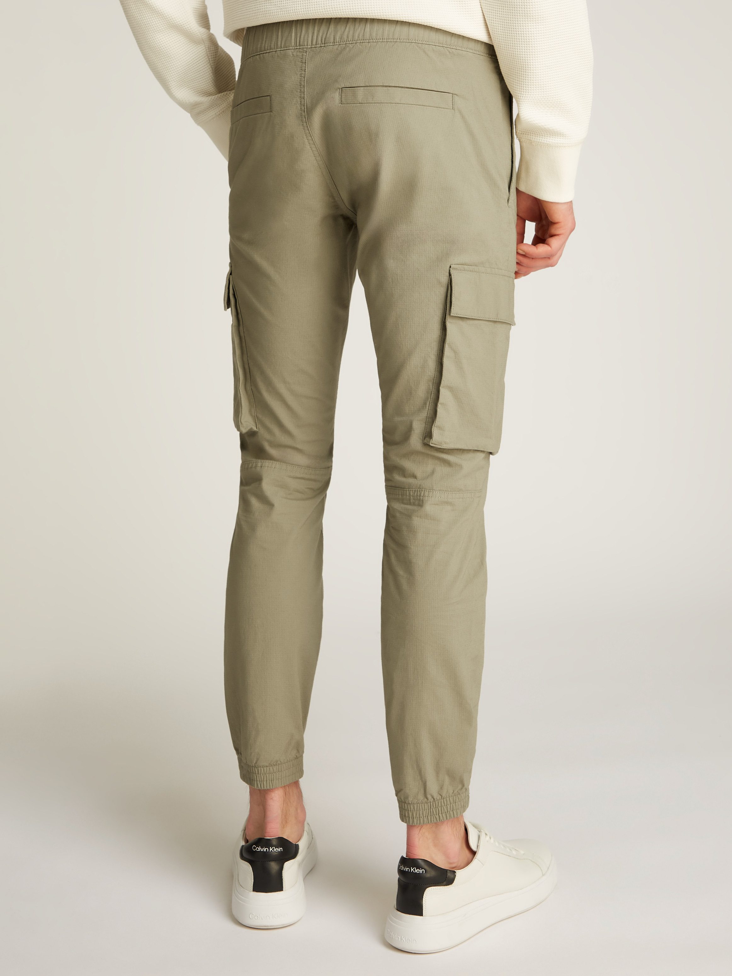 Calvin Klein Cargobroek SKINNY CARGO met logopatch