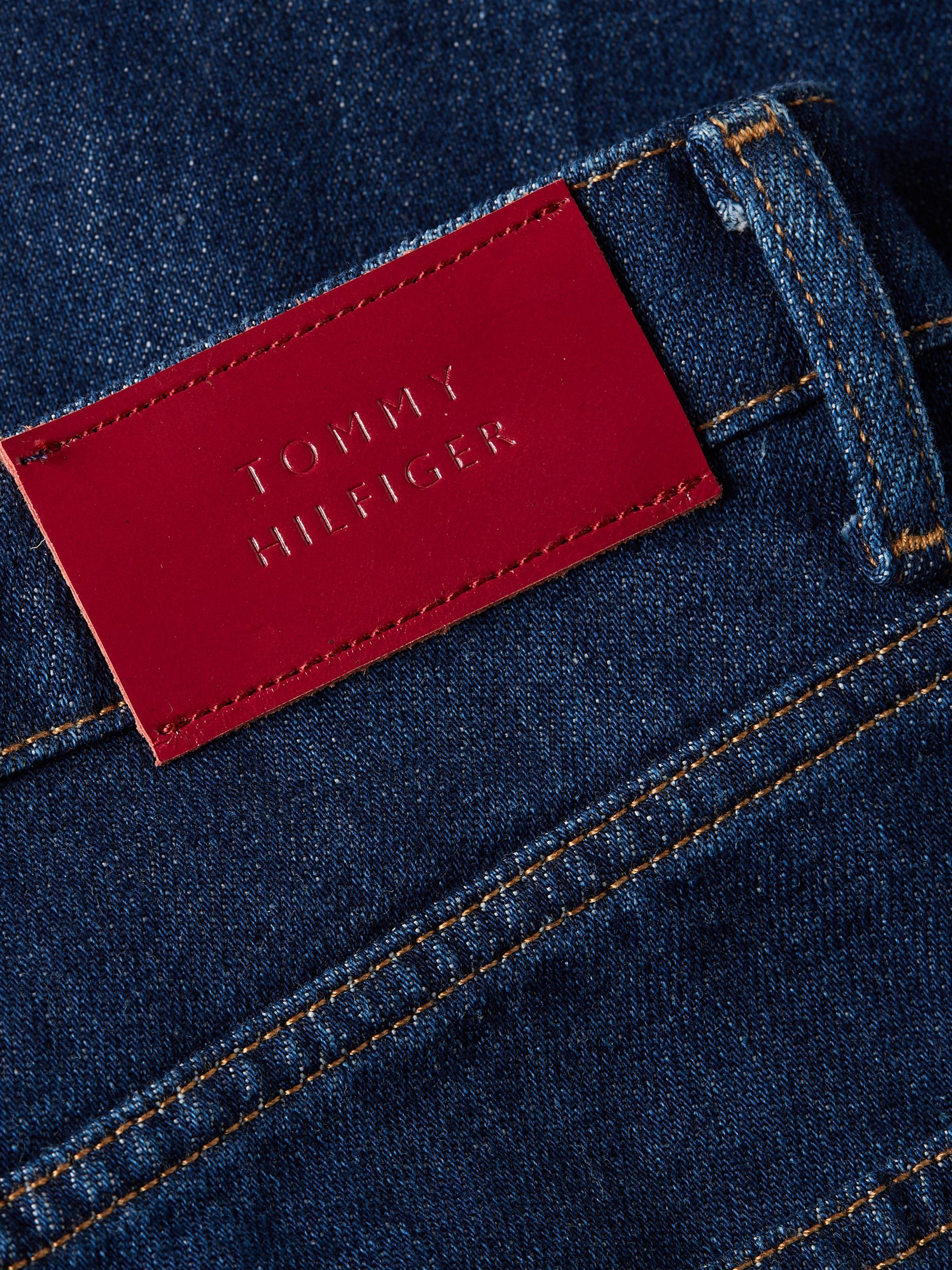 Tommy Hilfiger Straight jeans CLASSIC STRAIGHT HW met leren tommy hilfiger badge