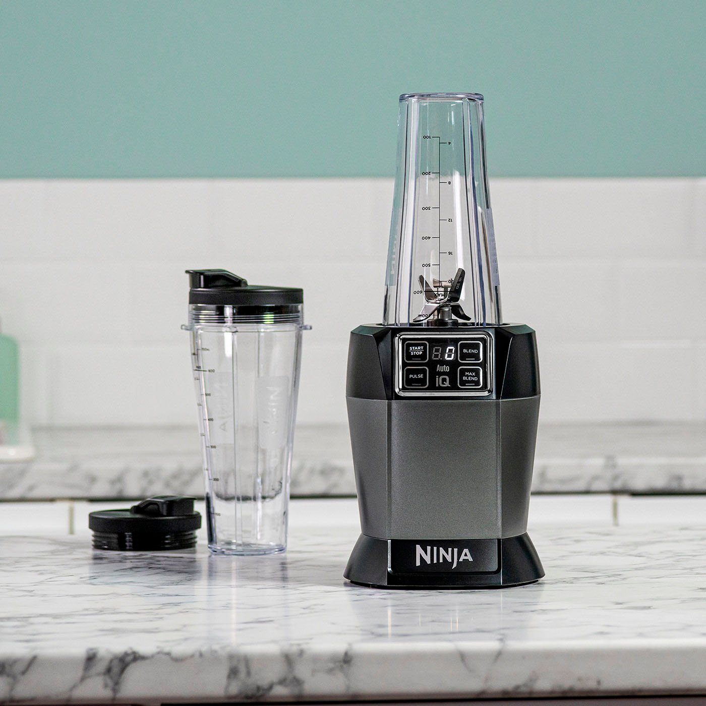 NINJA Smoothie-maker BN495EU incl. 2 x 0,7 l beker & bekerdeksel met schenktuit, met auto-iq