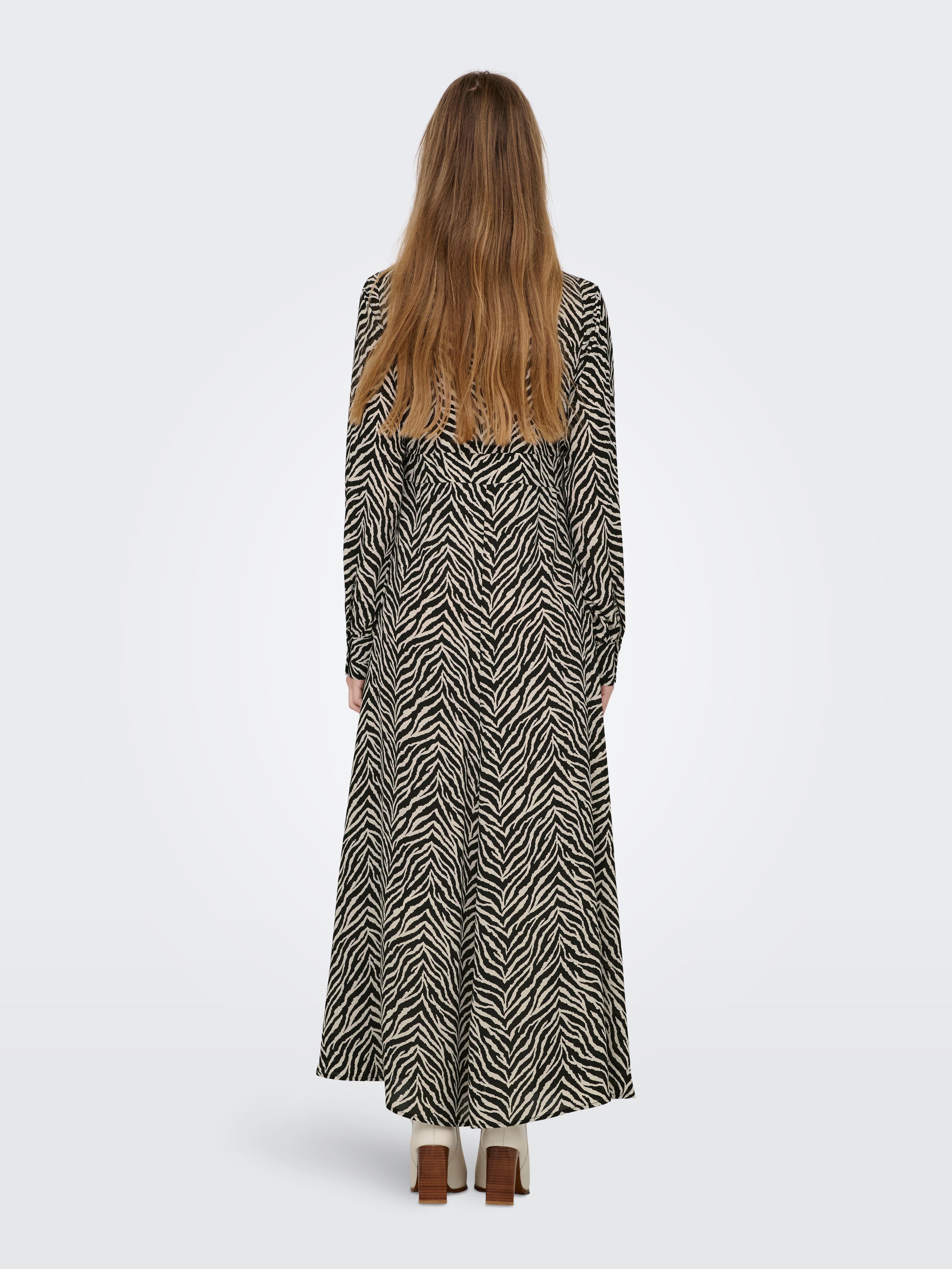 Only Jurk met overhemdkraag ONLHELEN LIFE L/S V-NECK MAXI DRESS PTM