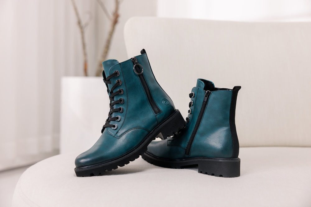 Remonte Veterlaarsjes blokhak, laarsjes, veterschoenen, flats in used look