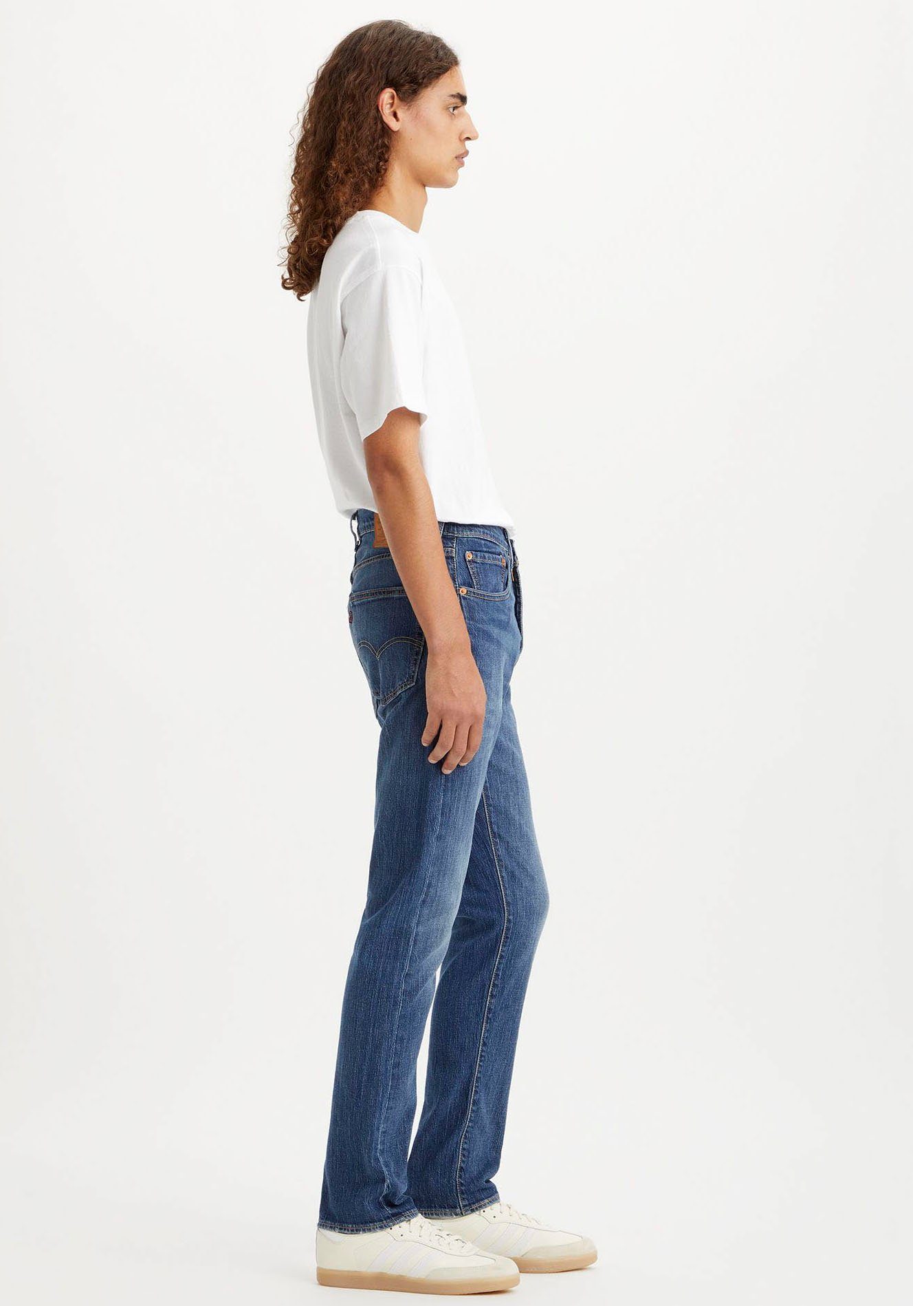 Levi's® Tapered jeans 502 TAPER in een elegante, moderne stijl