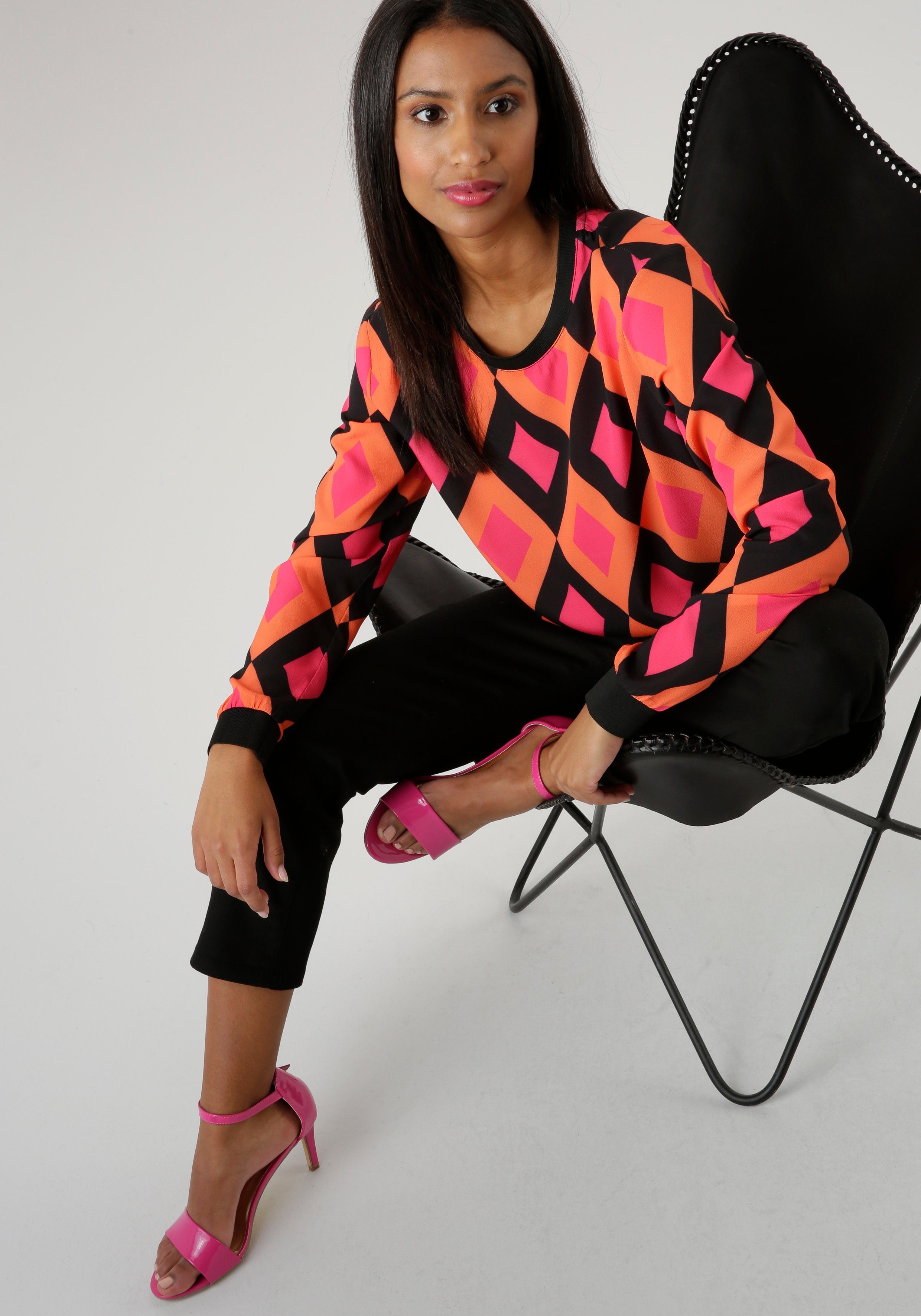 Aniston SELECTED Shirtblouse met effen borden en retro-patroon
