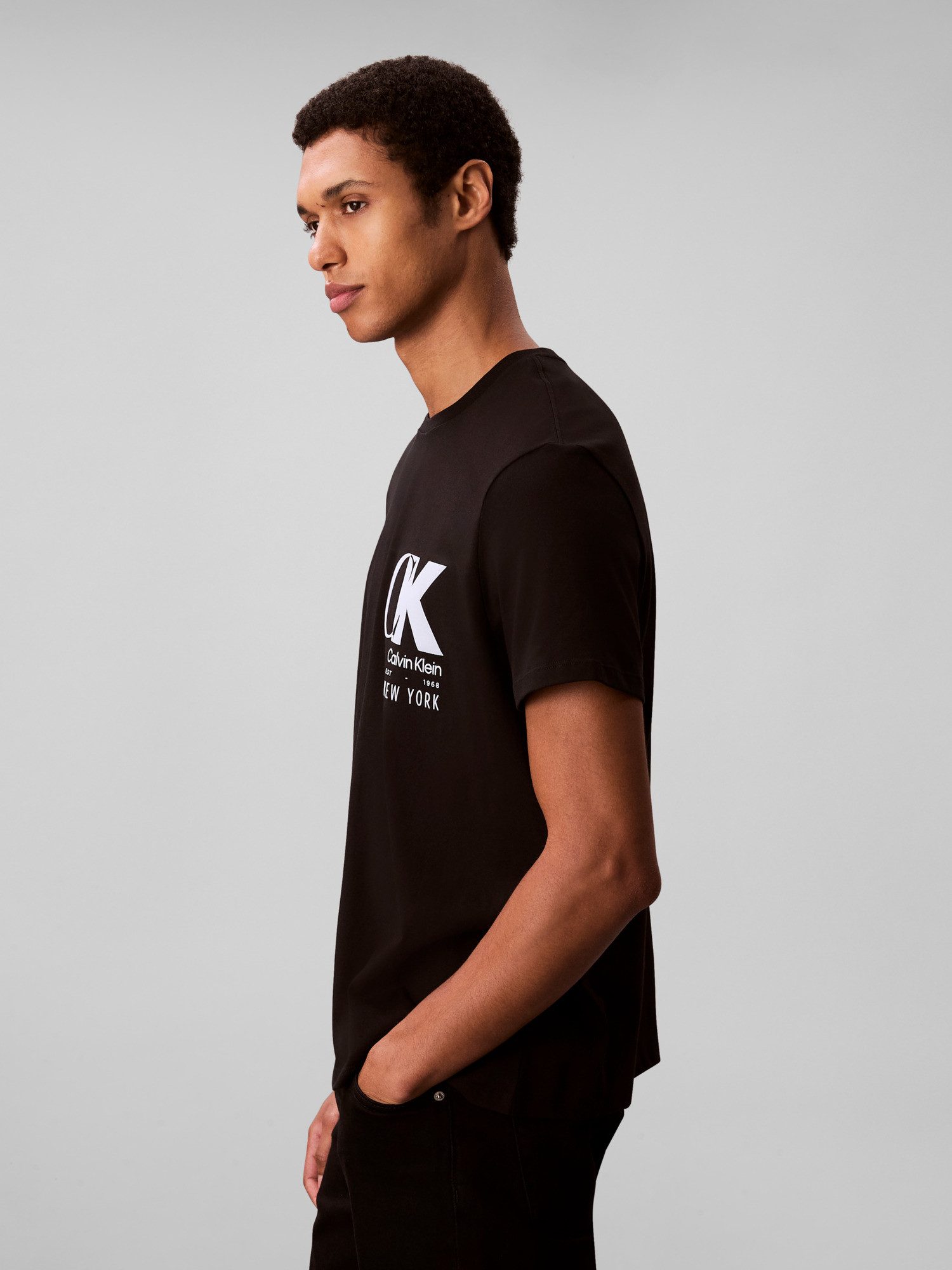 Calvin Klein T-shirt