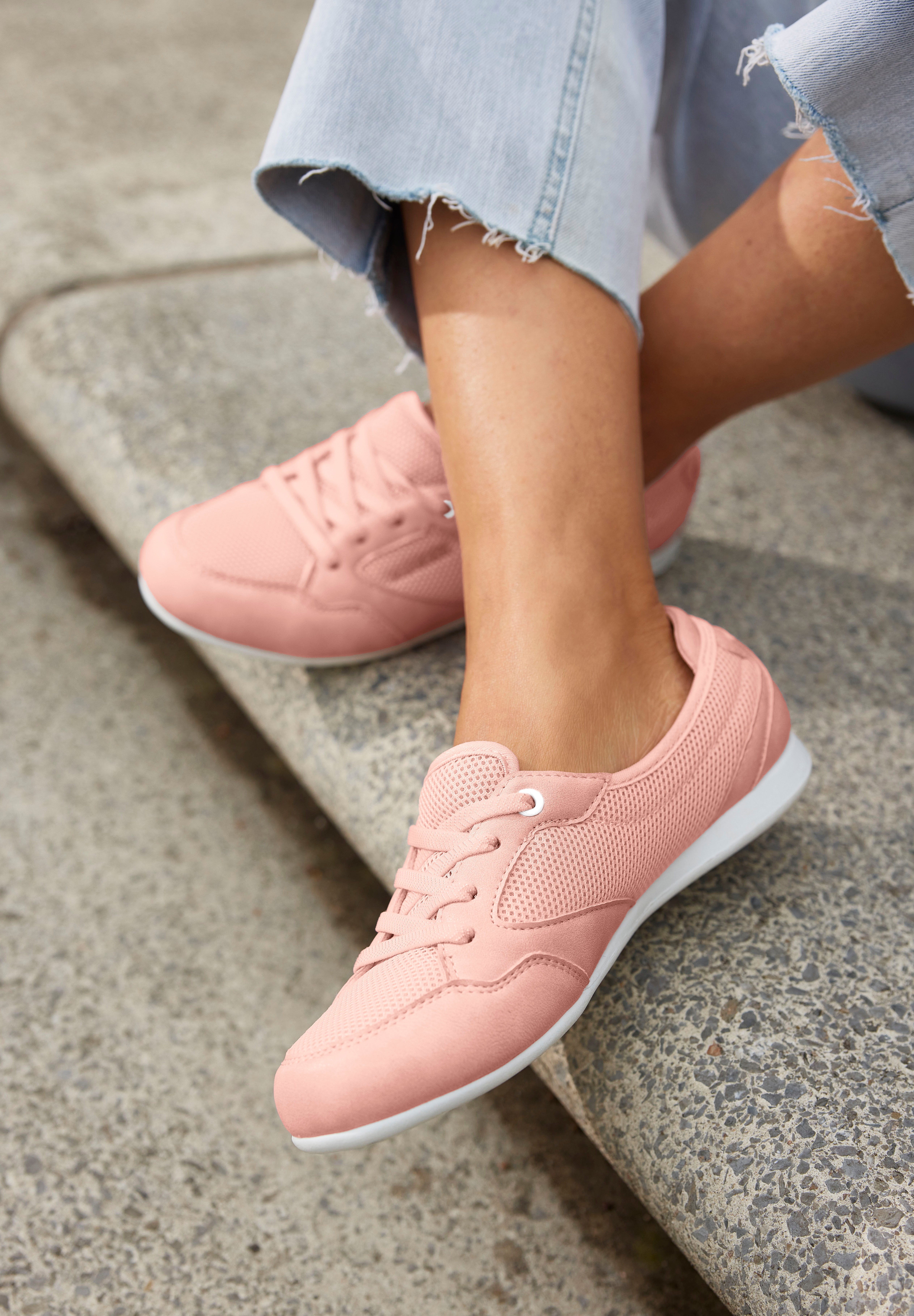 Lascana Sneakers Vrijetijdsschoen, lage schoen, Vrijetijdsschoen, lage schoen in modieuze mesh-look VEGAN