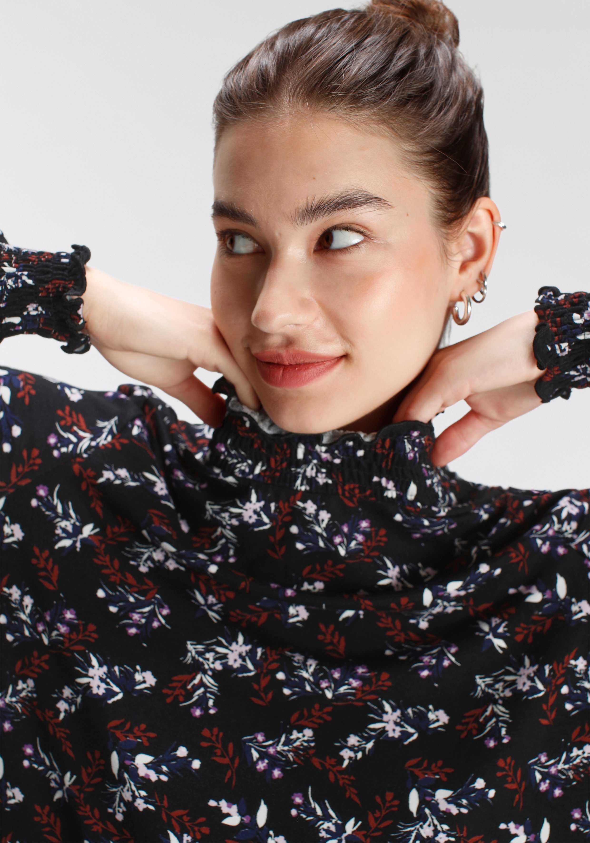 Tamaris Shirt met elegante bloemenprint
