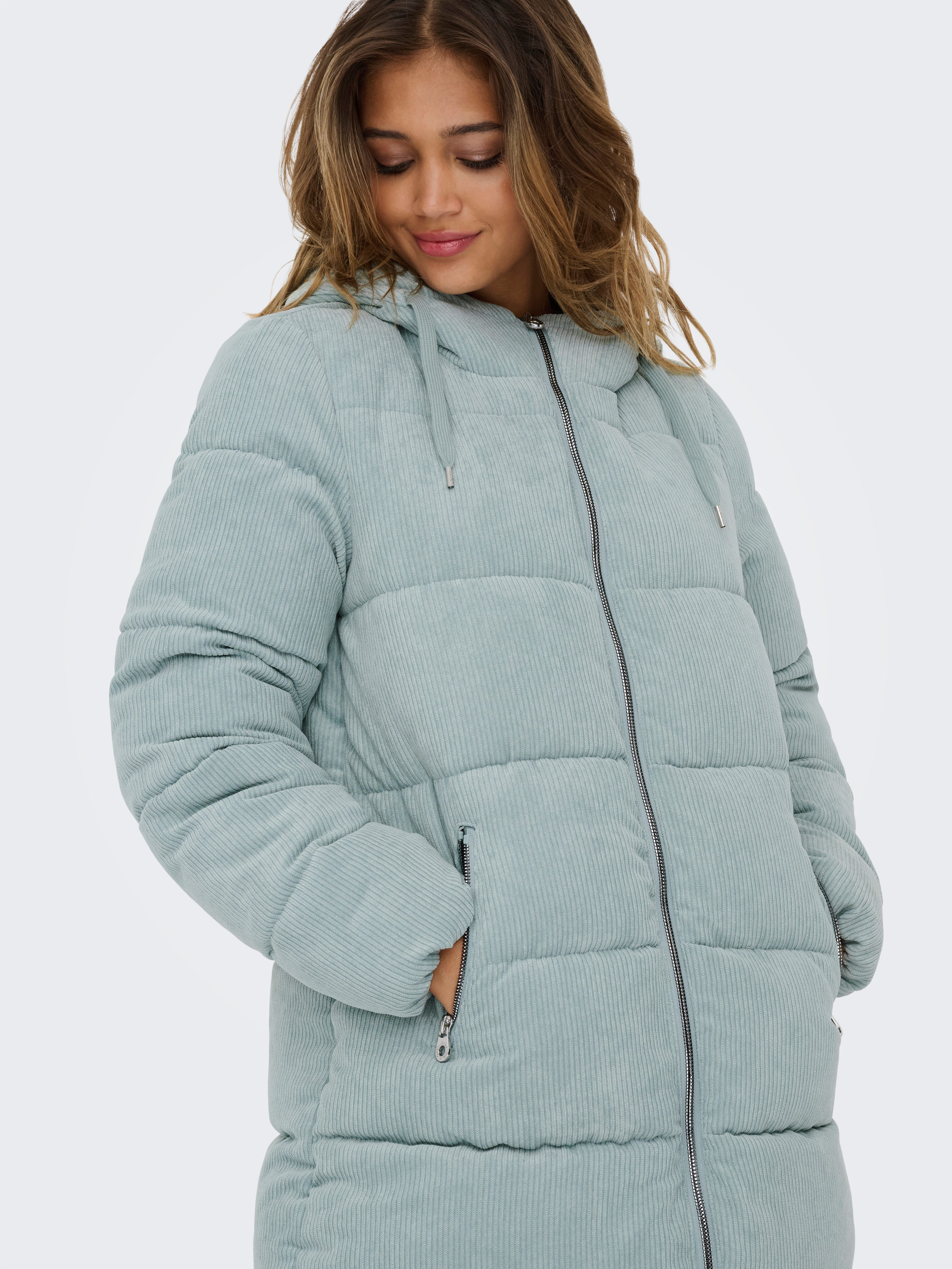 Only Gewatteerde jas ONLDOLLY LONG CORDUROY PUFFER OTW