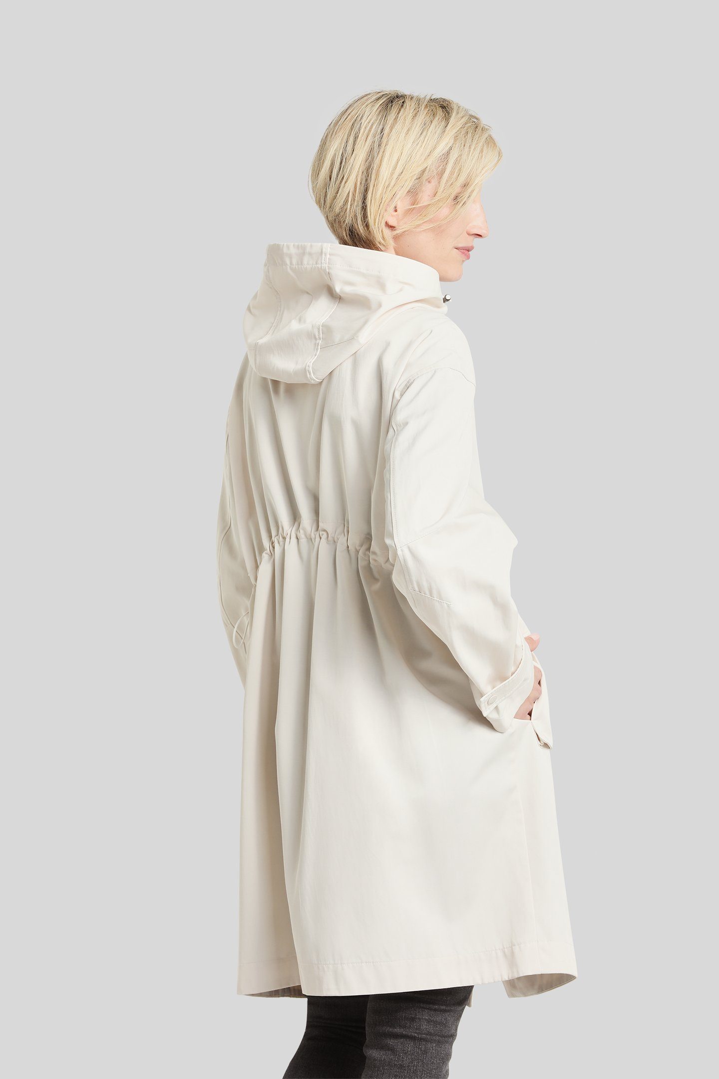 Bugatti Korte jas met voor een parka karakteristieke, sportieve elementen