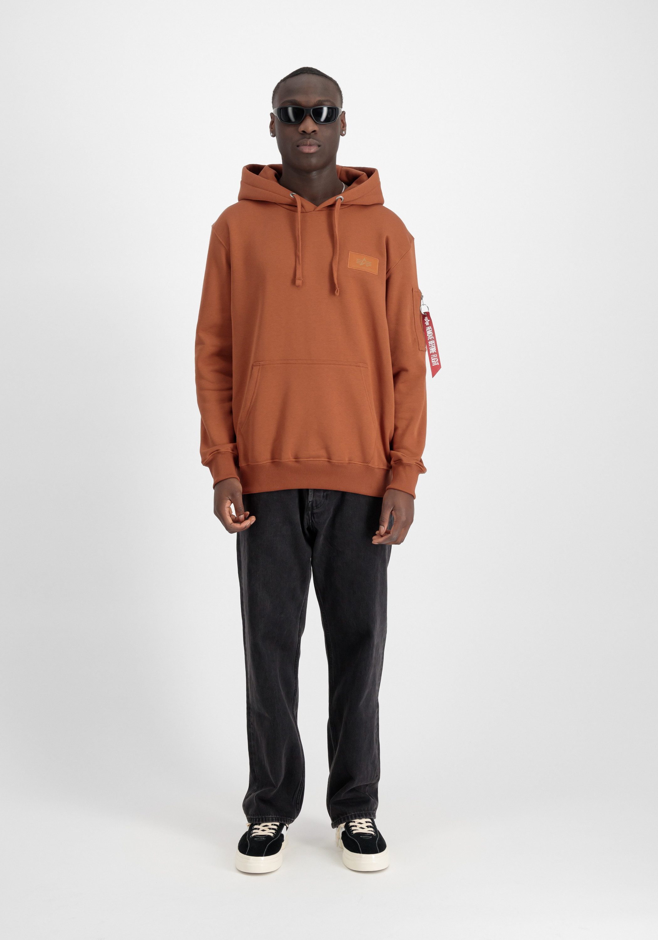 Alpha Industries Hoodie Alpha Industries Mannen - Hoodies met achterafdruk hoodie heren sweaters maat S bruin