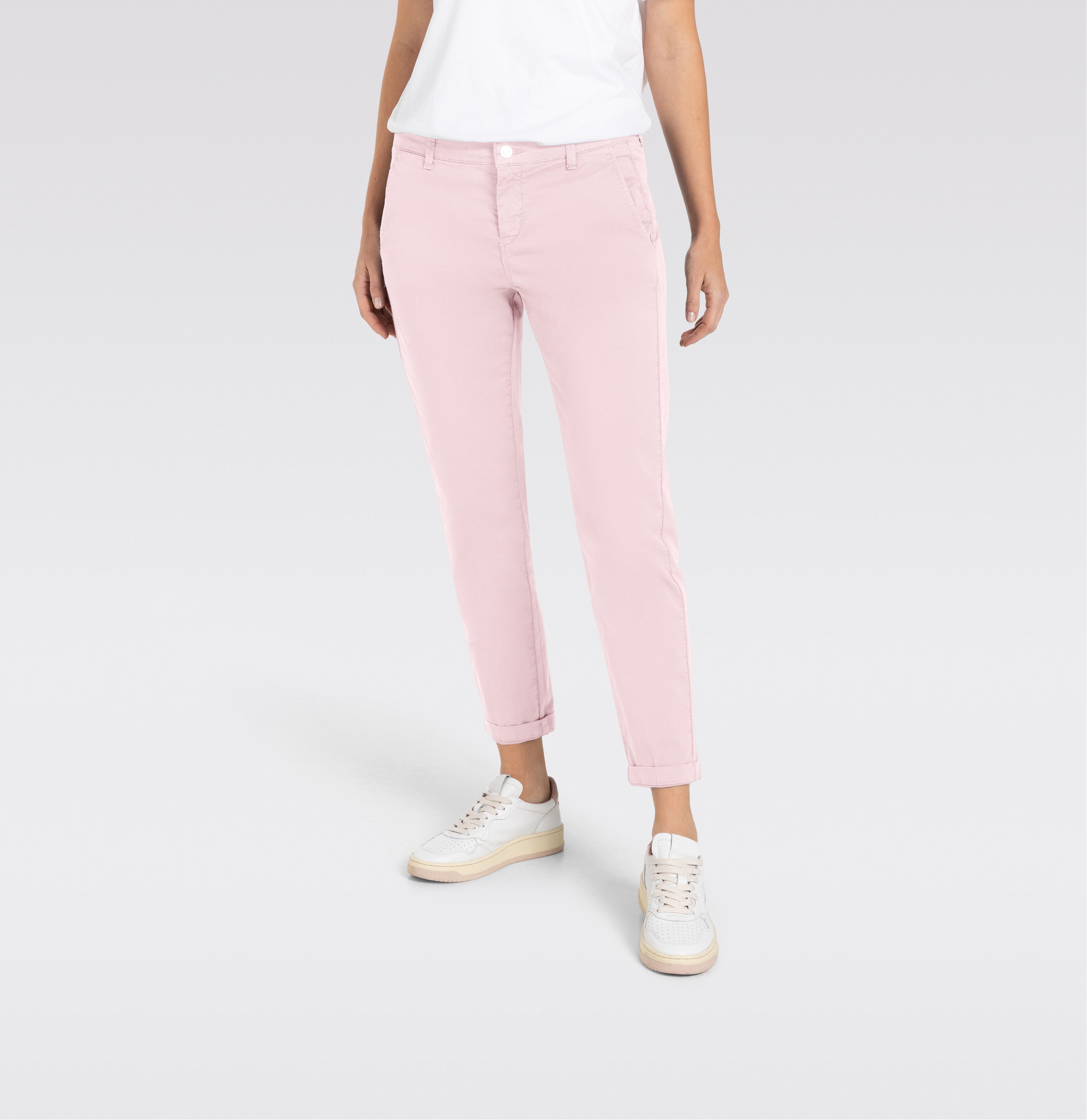 MAC Chino turn up met subtiele glans, elegant en sportief tegelijk