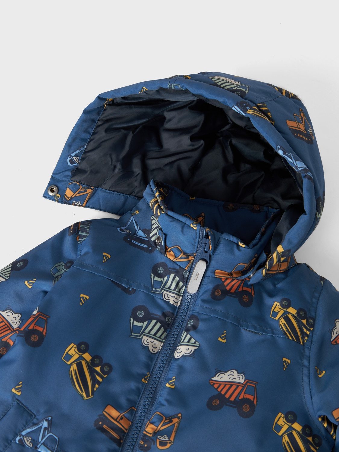 Name It Outdoorjack NMMMAX JACKET AOP NOOS met decoratieve, reflecterende details