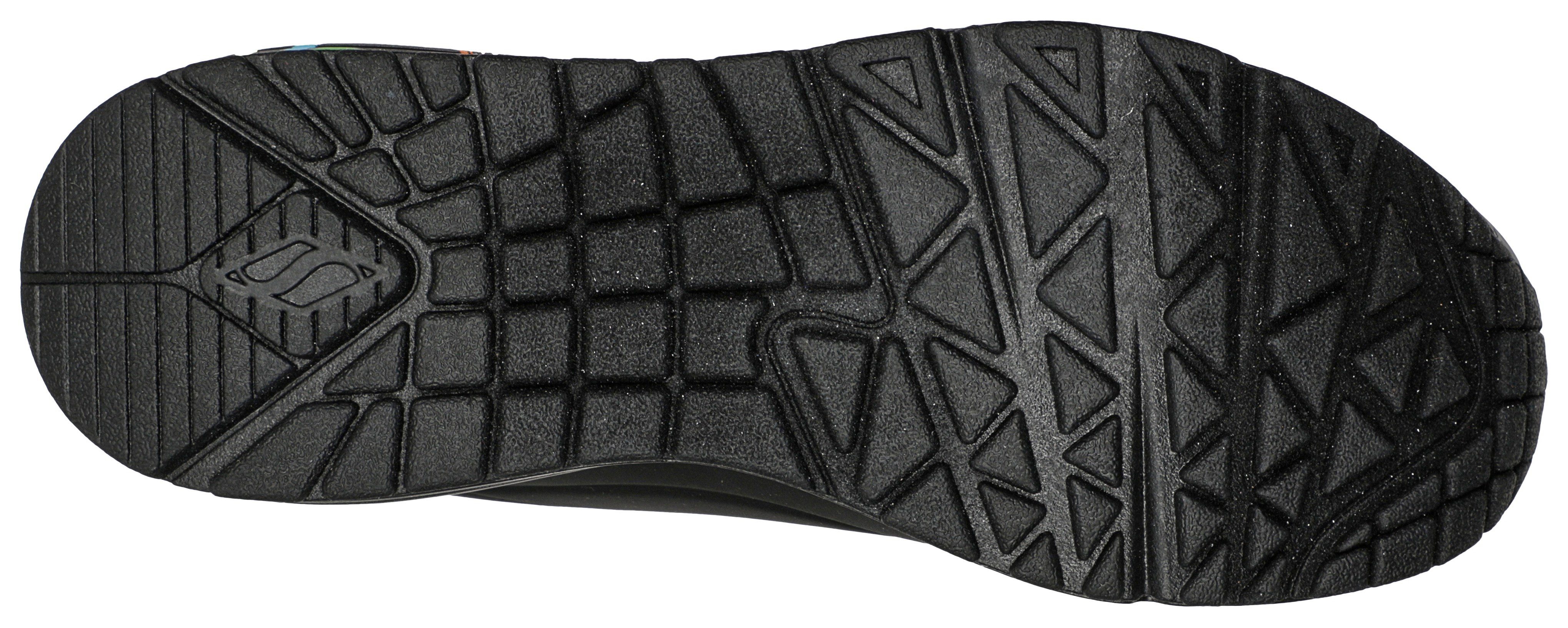 Skechers Sneakers UNO - HIGHLIGHT LOVE , vrijetijdsschoen, lage schoen, veterschoen met hartjes-print