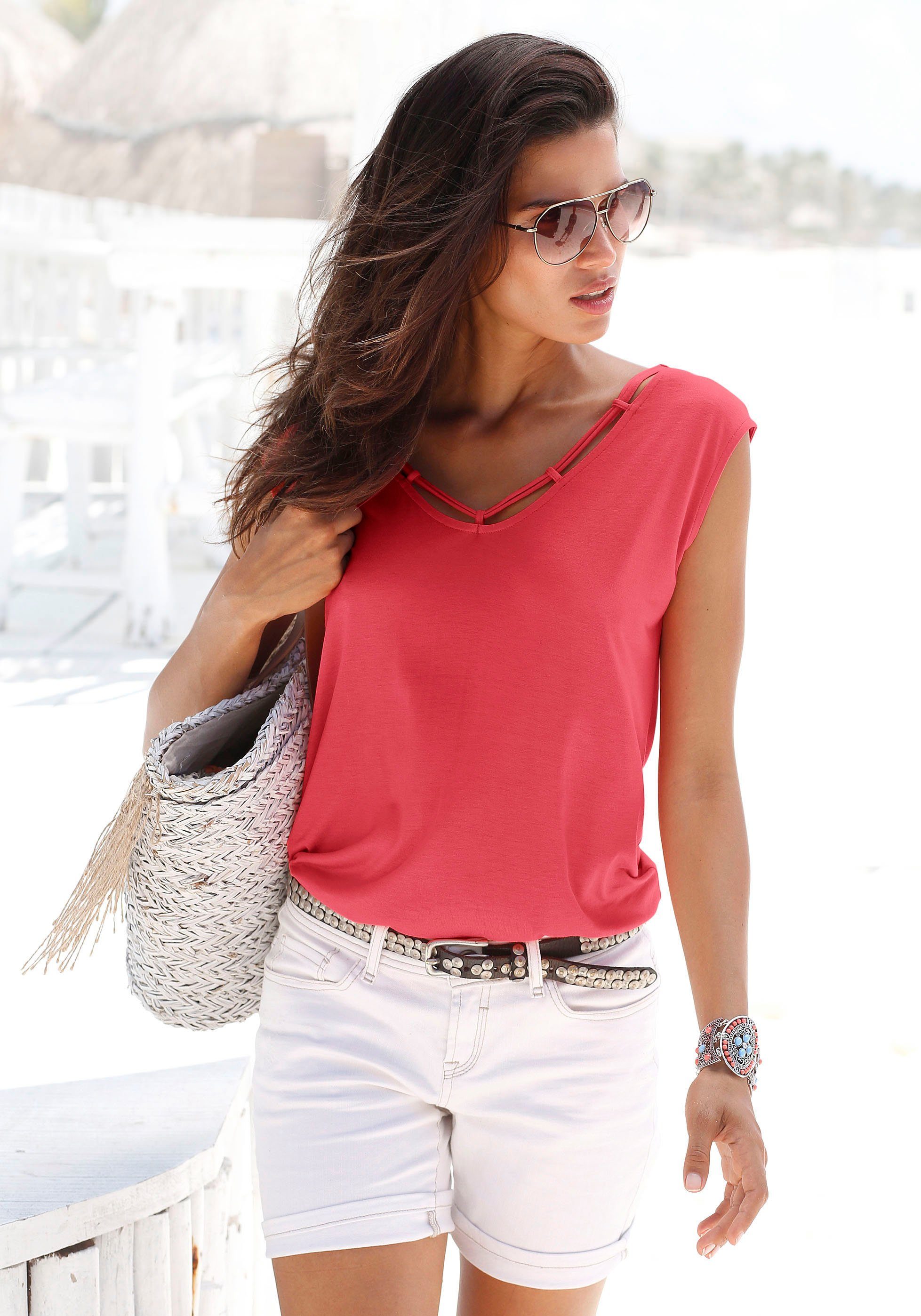 s.Oliver RED LABEL Beachwear T-shirt met sierbandjes bij de hals, shirt met korte mouwen, zomers