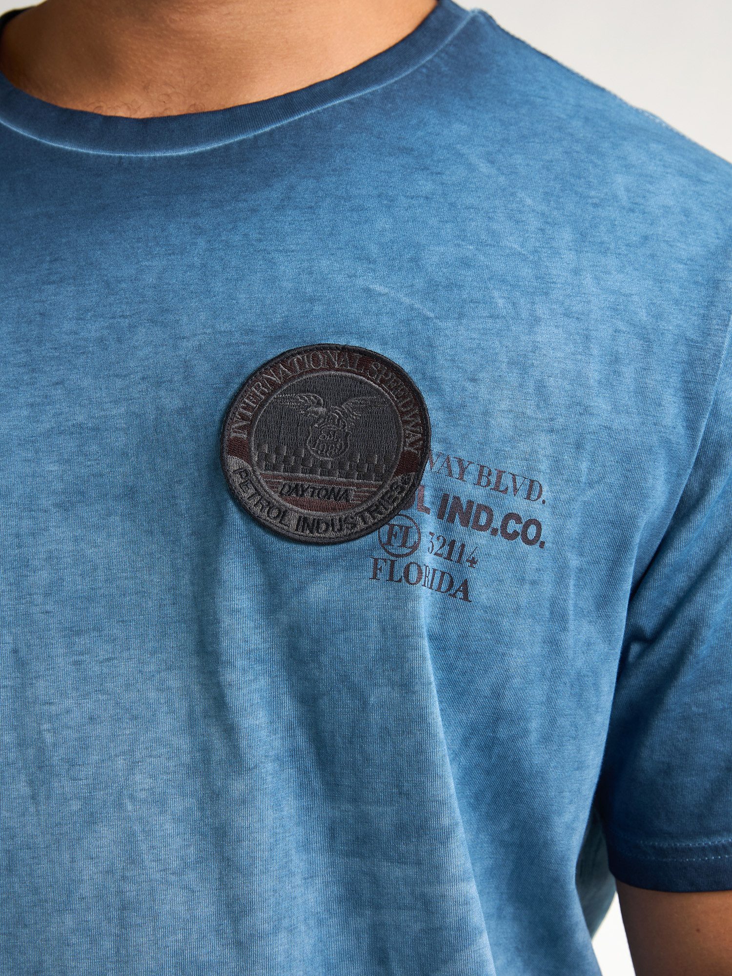 Petrol Industries Shirt met ronde hals met geborduurd logo