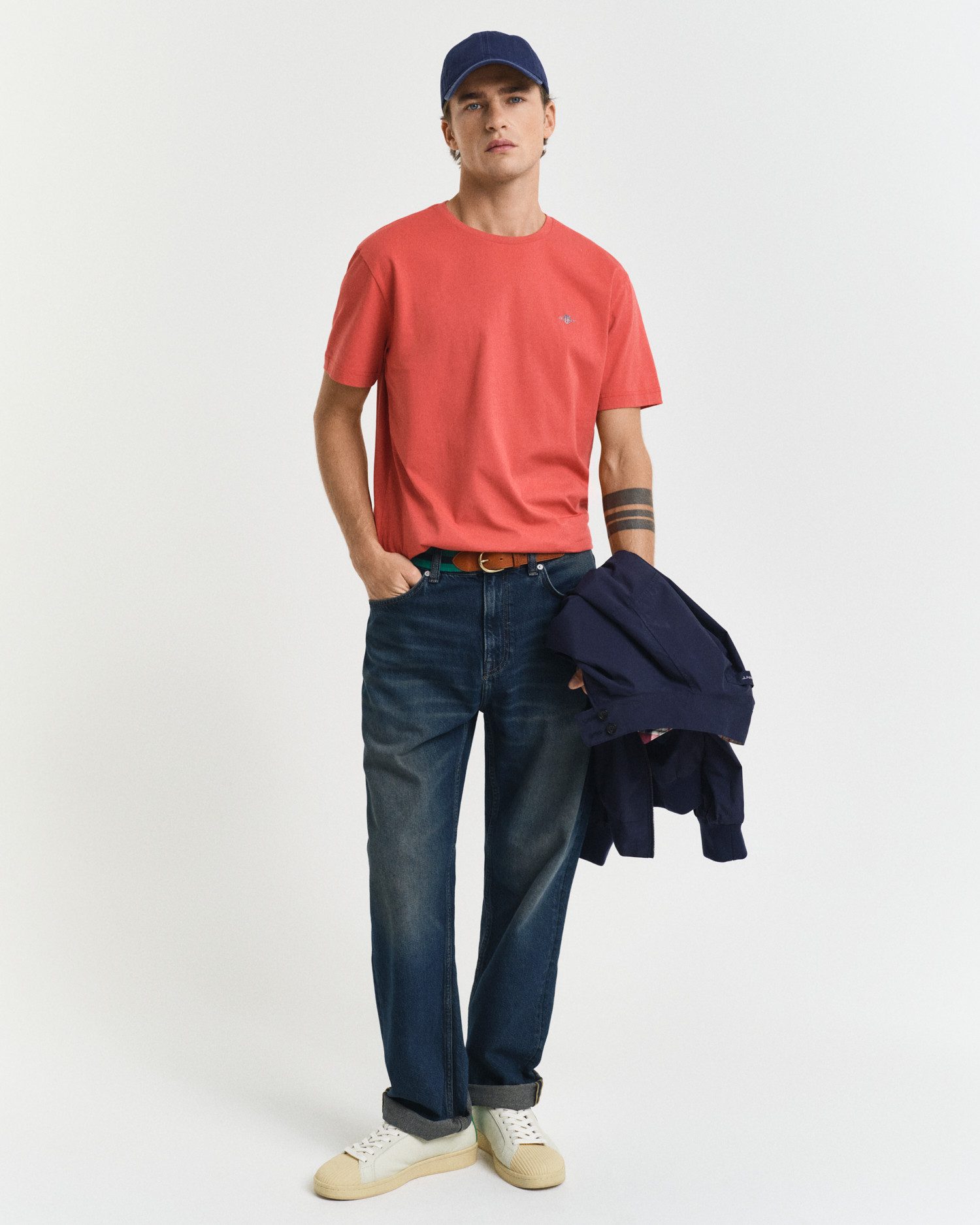 Gant T-shirt REG SHIELD SS T-SHIRT met logoborduursel op borsthoogte