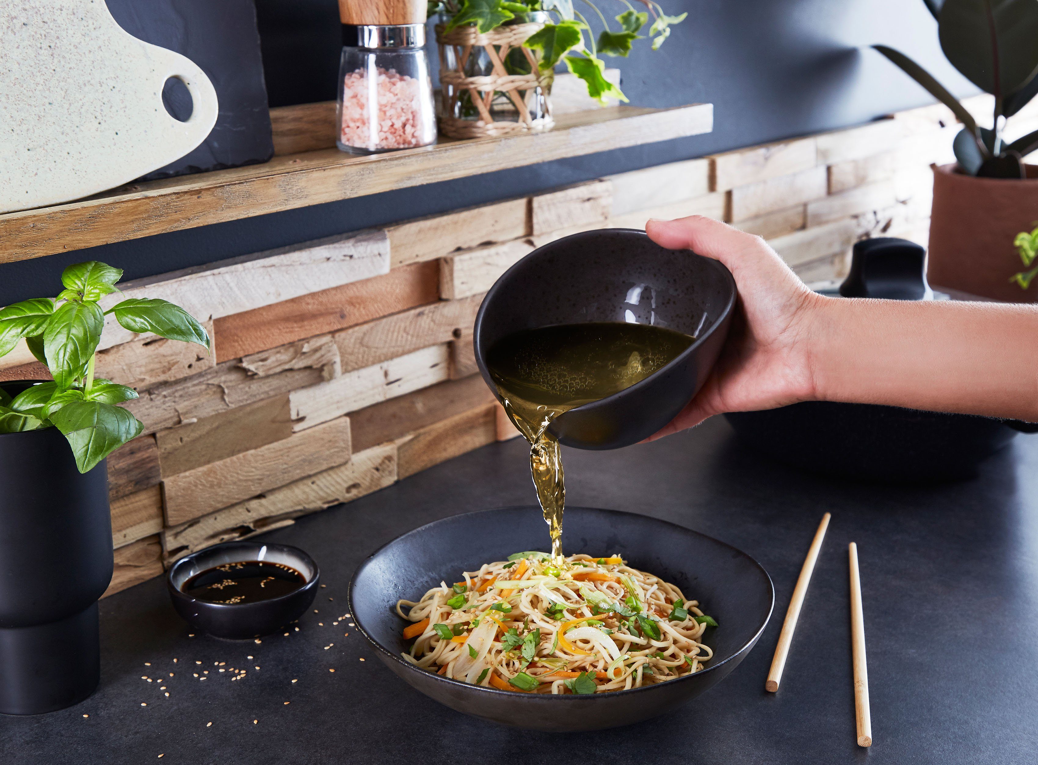 Tefal Wok Black stone Aluminium, Mineralia anti-aanbak, thermo-signaal, voor alle kookplaten, inductie (1-delig)