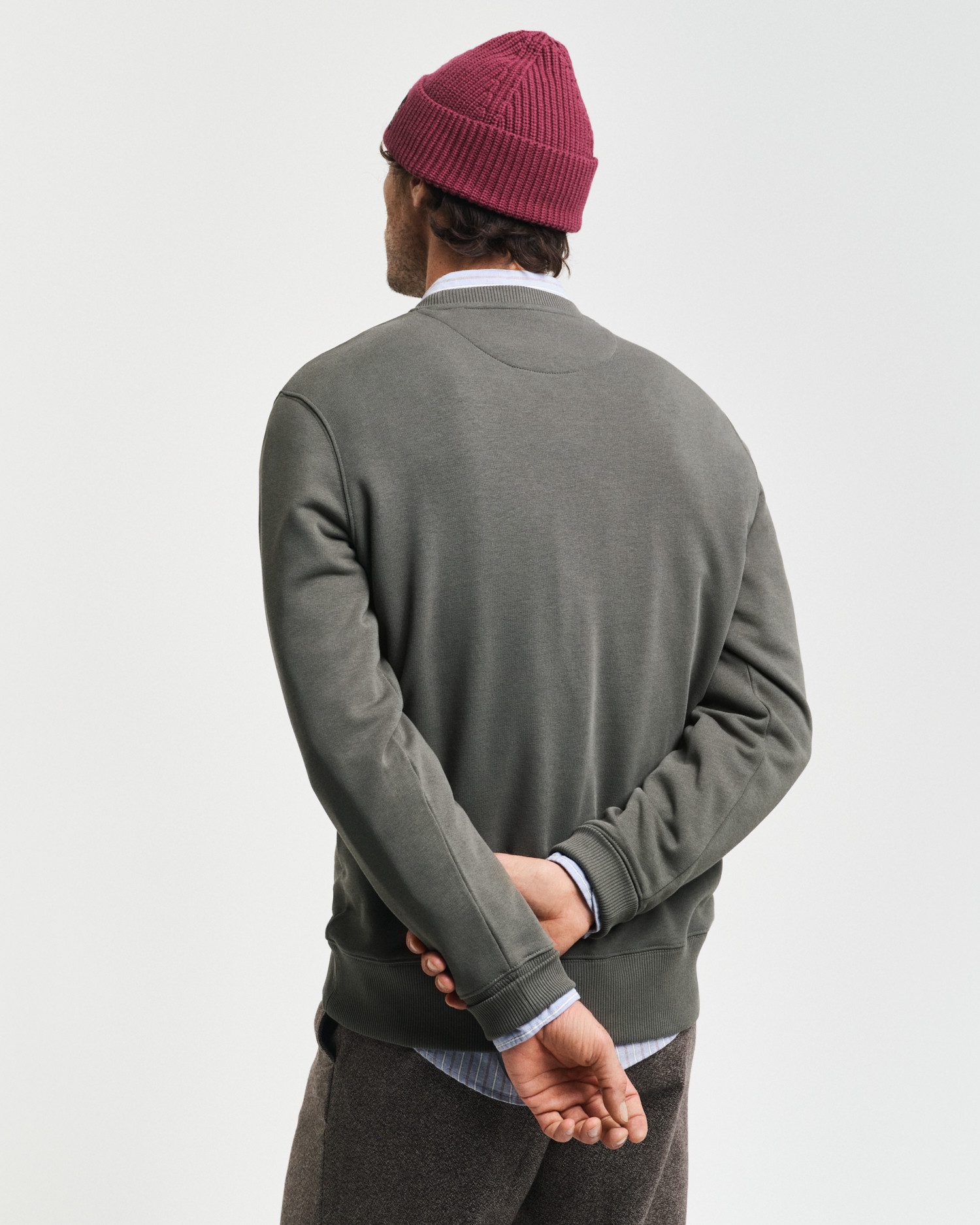 Gant Sweatshirt EMBOSSED C-NECK SWEAT een verheven gant-grafiekembossing op de borst
