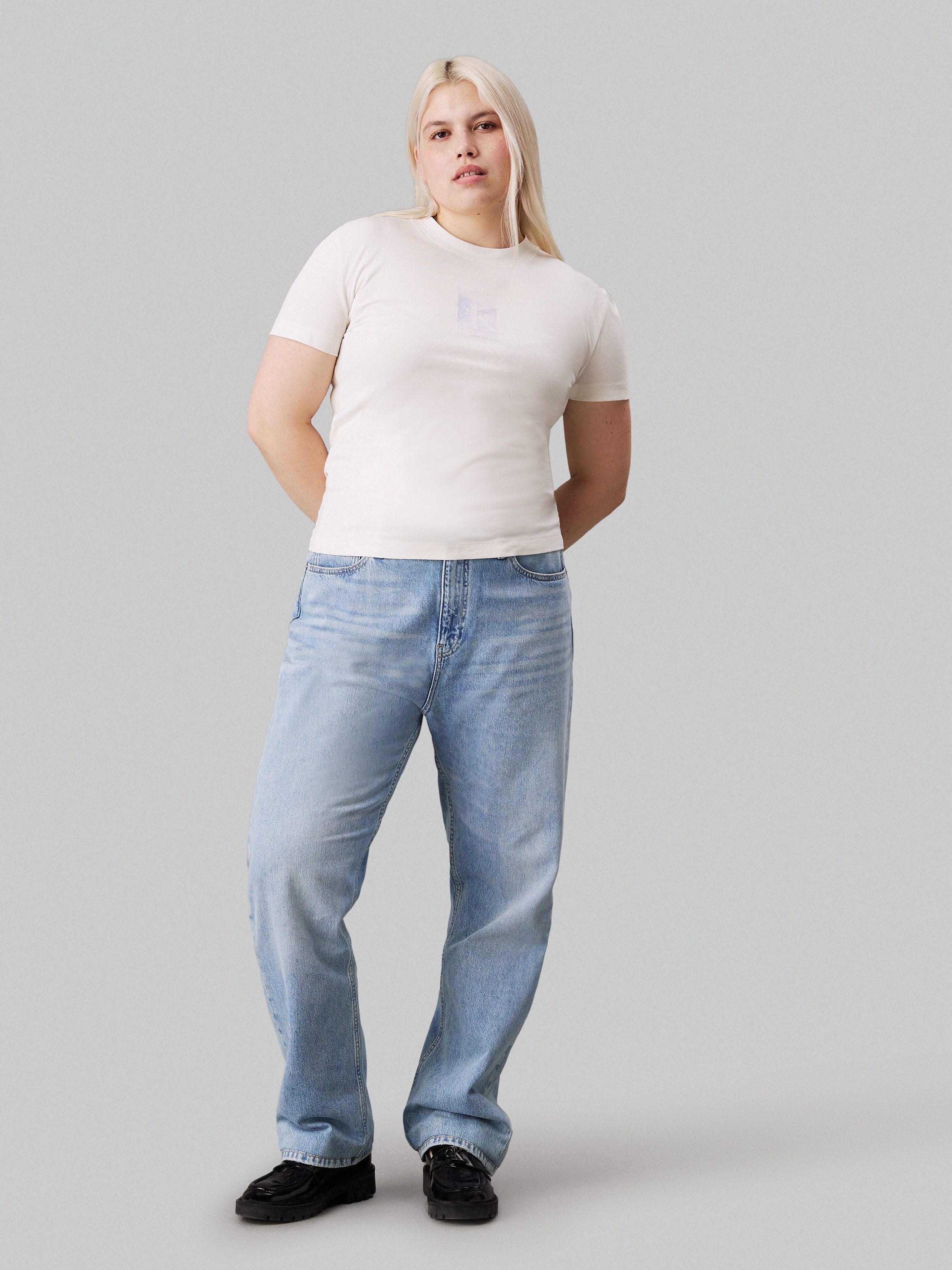 Calvin Klein Jeans Plus T-shirt PLUS DIFFUSED CK REGULAR TEE in grote maten en met logo-merklabel